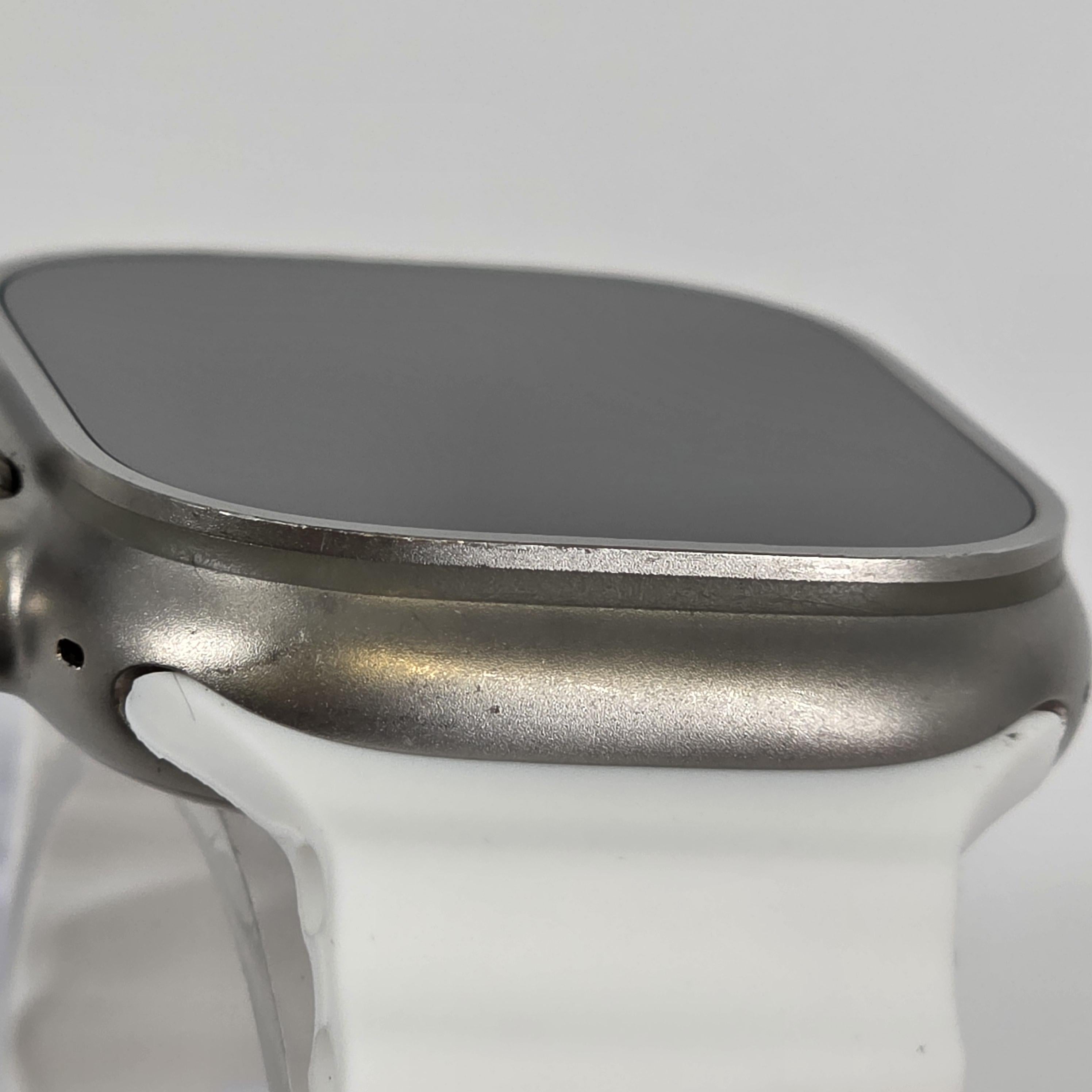 Apple Watch (Ultra 2) 49mm Natural Unlocked 64GB