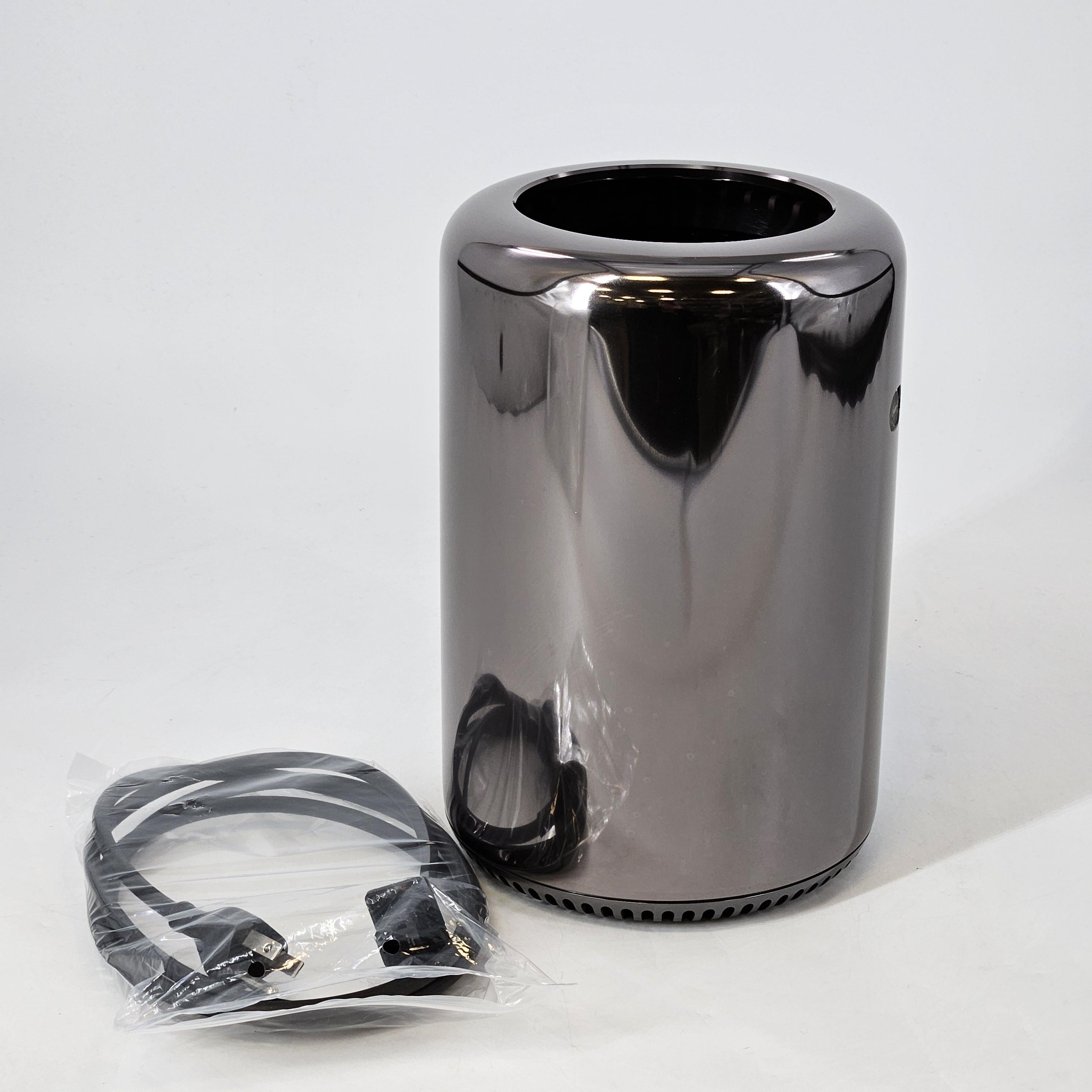 Apple Mac Pro Late 2013 Black 3.5 GHz 6-Core Intel Xeon E5 32GB RAM 1TB Solid State Drive AMD FirePro D500 3 GB