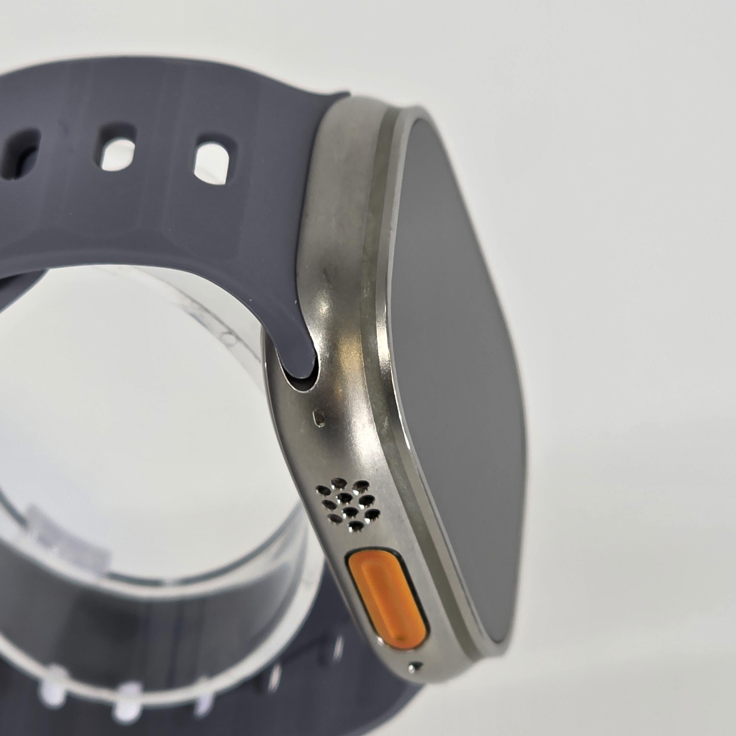 Apple Watch (Ultra) 49mm Unlocked 32GB