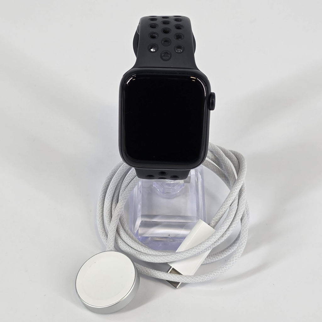 Apple Watch SE 3 44mm Midnight Unlocked 64GB
