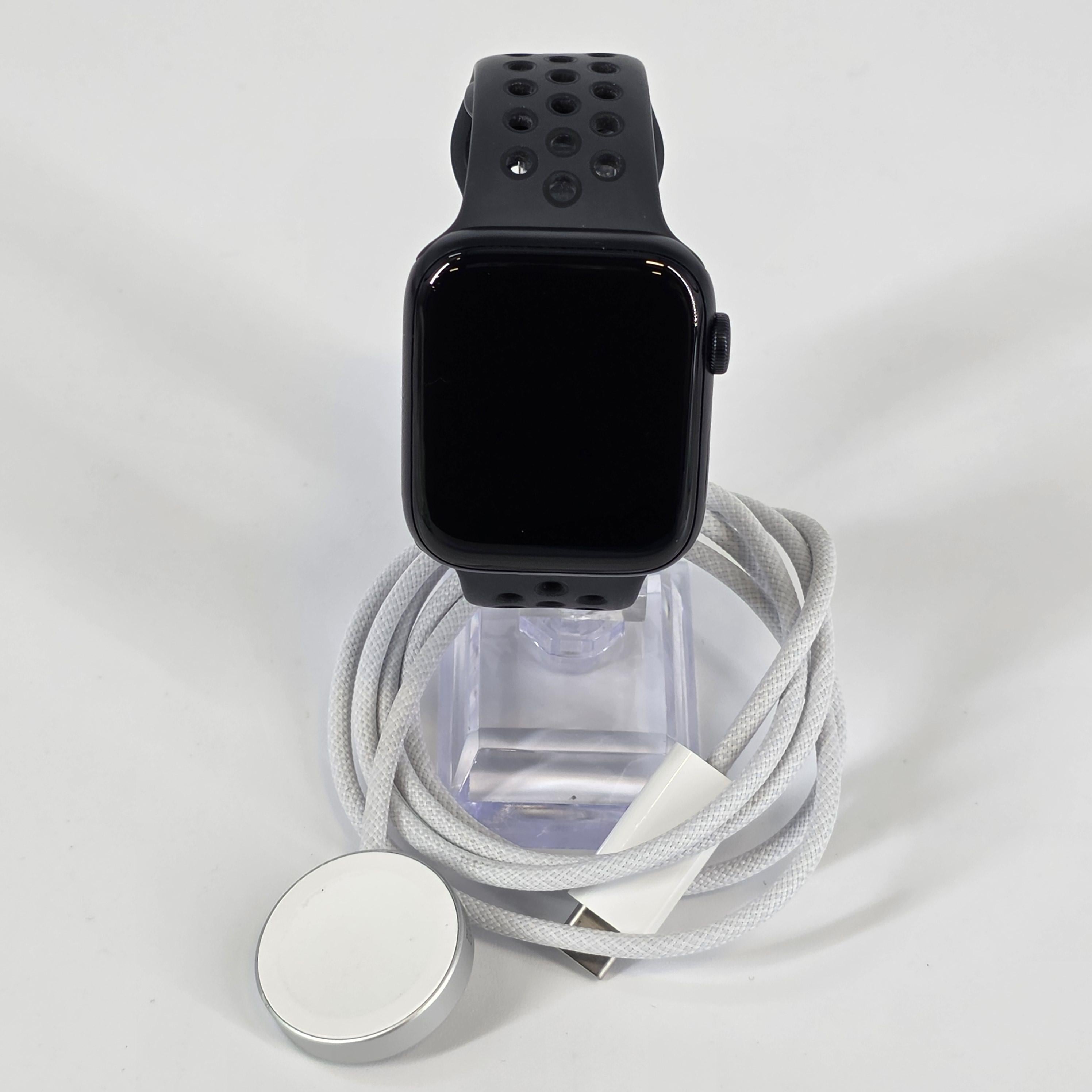 Apple Watch SE 3 44mm Midnight Unlocked 64GB