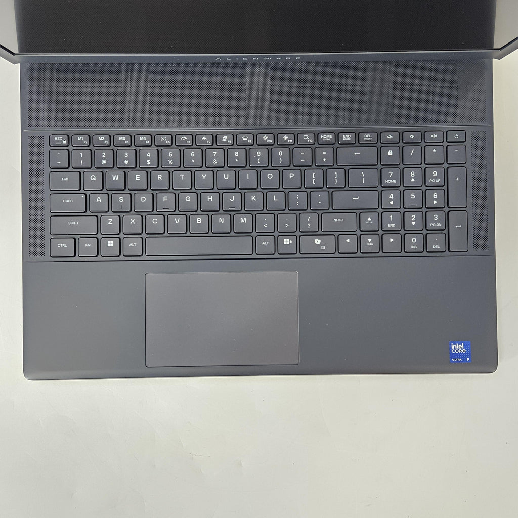 Dell Alienware 18 Area-51 Teal 2.7 GHz Intel Core Ultra 9 Series 2 32GB RAM 2TB Solid State Drive NVIDIA GeForce RTX 5080 16 GB