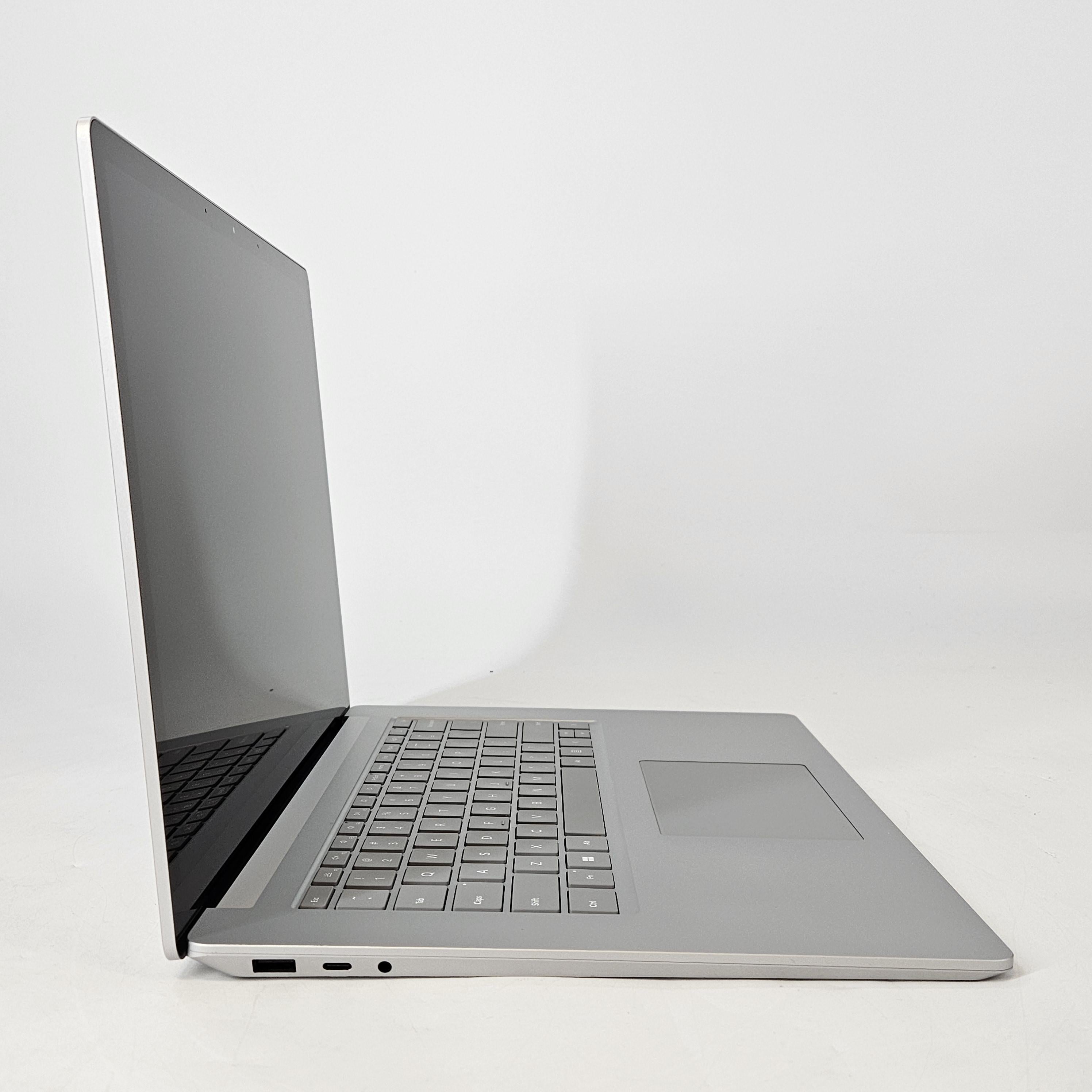 Microsoft Surface Laptop 5 15 Platinum 2.6 GHz Intel Core i7 12th Gen. 16GB RAM 512GB Solid State Drive