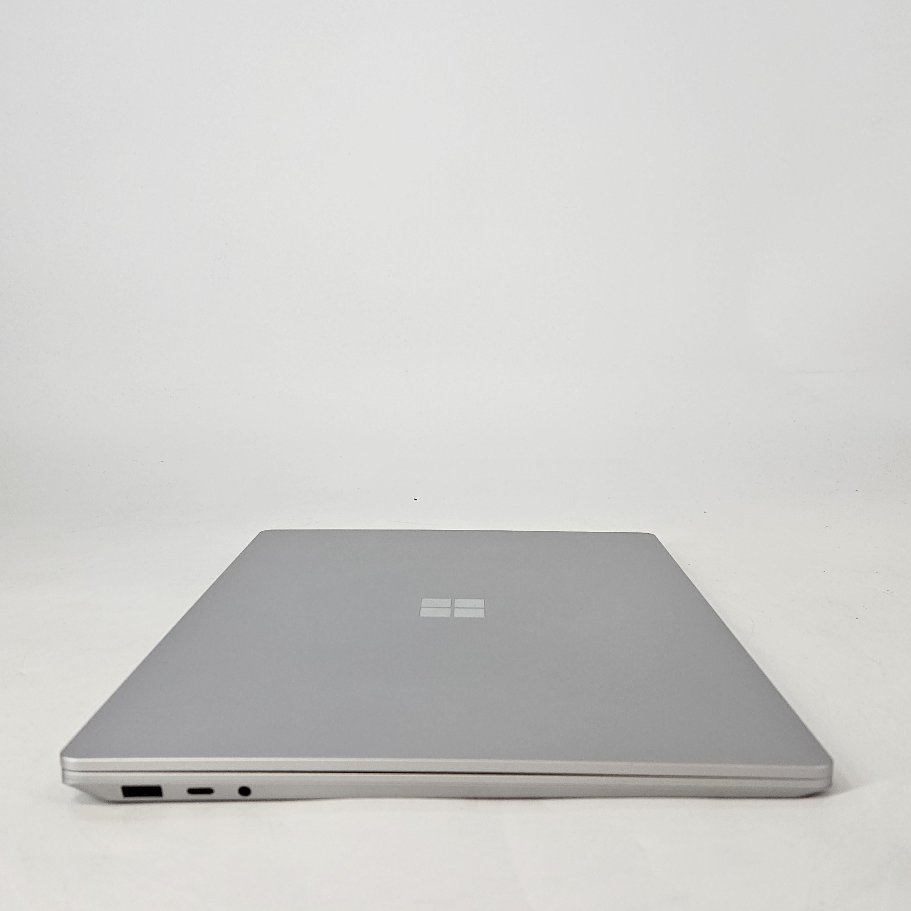 Microsoft Surface Laptop 5 15 Platinum 2.6 GHz Intel Core i7 12th Gen. 16GB RAM 512GB Solid State Drive