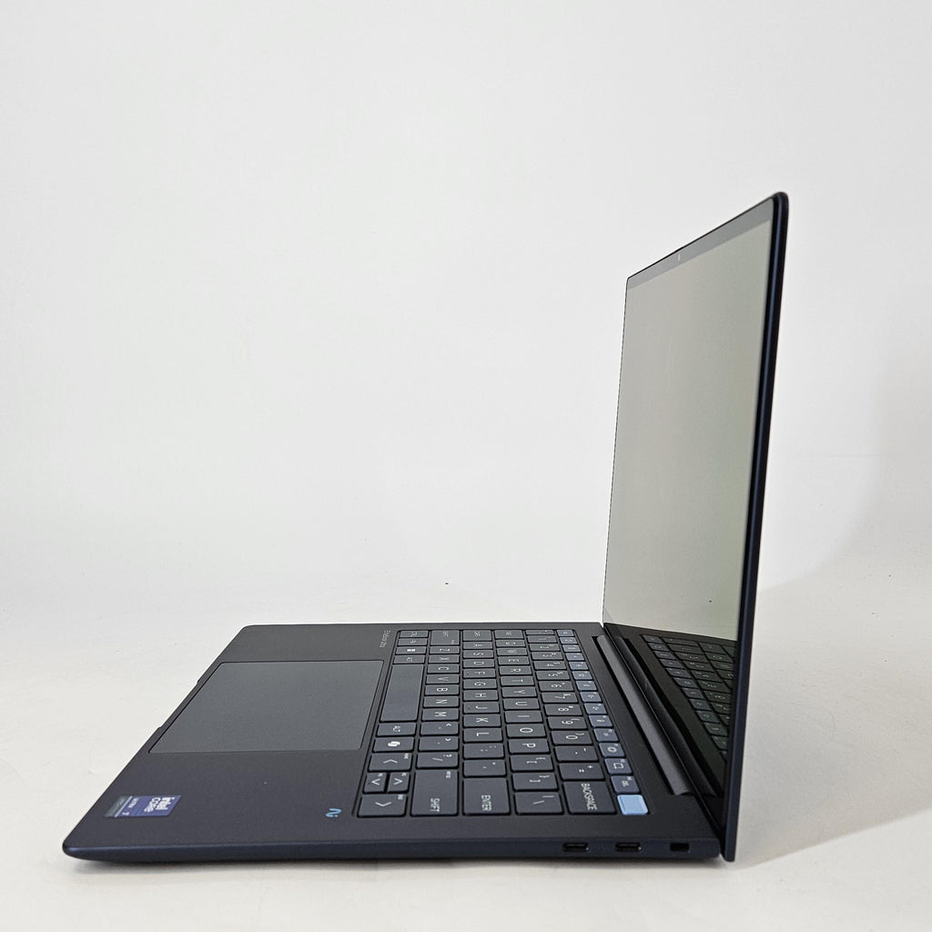 HP Elitebook Ultra G1i 14 Atmospheric Blue 2.2 GHz Intel Core Ultra 7 Series 2 32GB RAM 512GB Solid State Drive