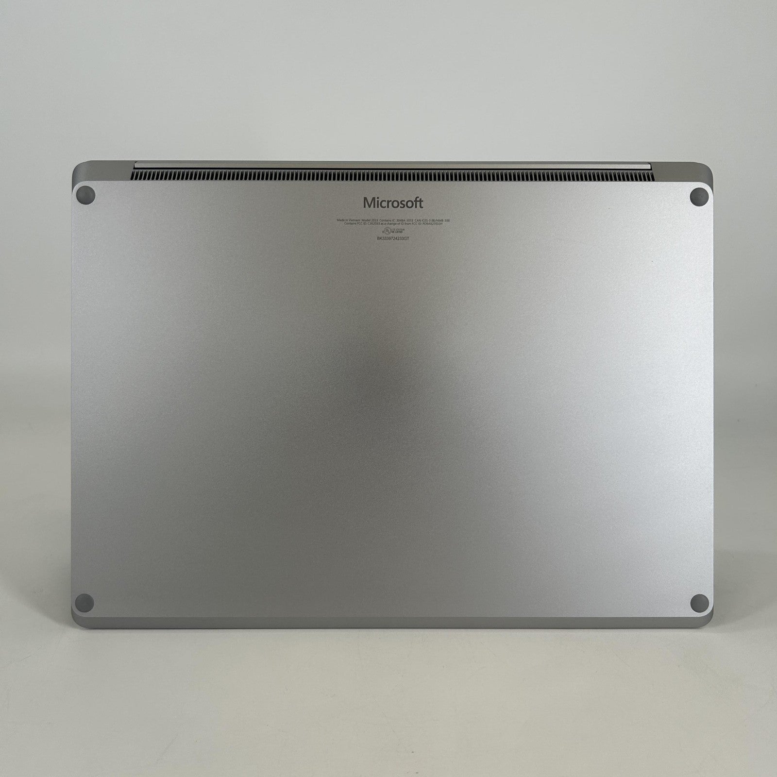 Microsoft Surface Laptop 6 13.5 Platinum 3.8 GHz Intel Core Ultra 7 16GB RAM 512GB Solid State Drive