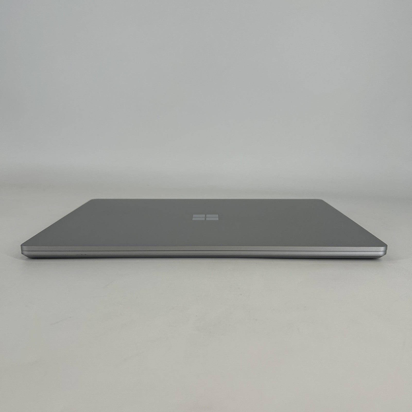 Microsoft Surface Laptop 6 13.5 Platinum 3.8 GHz Intel Core Ultra 7 16GB RAM 512GB Solid State Drive