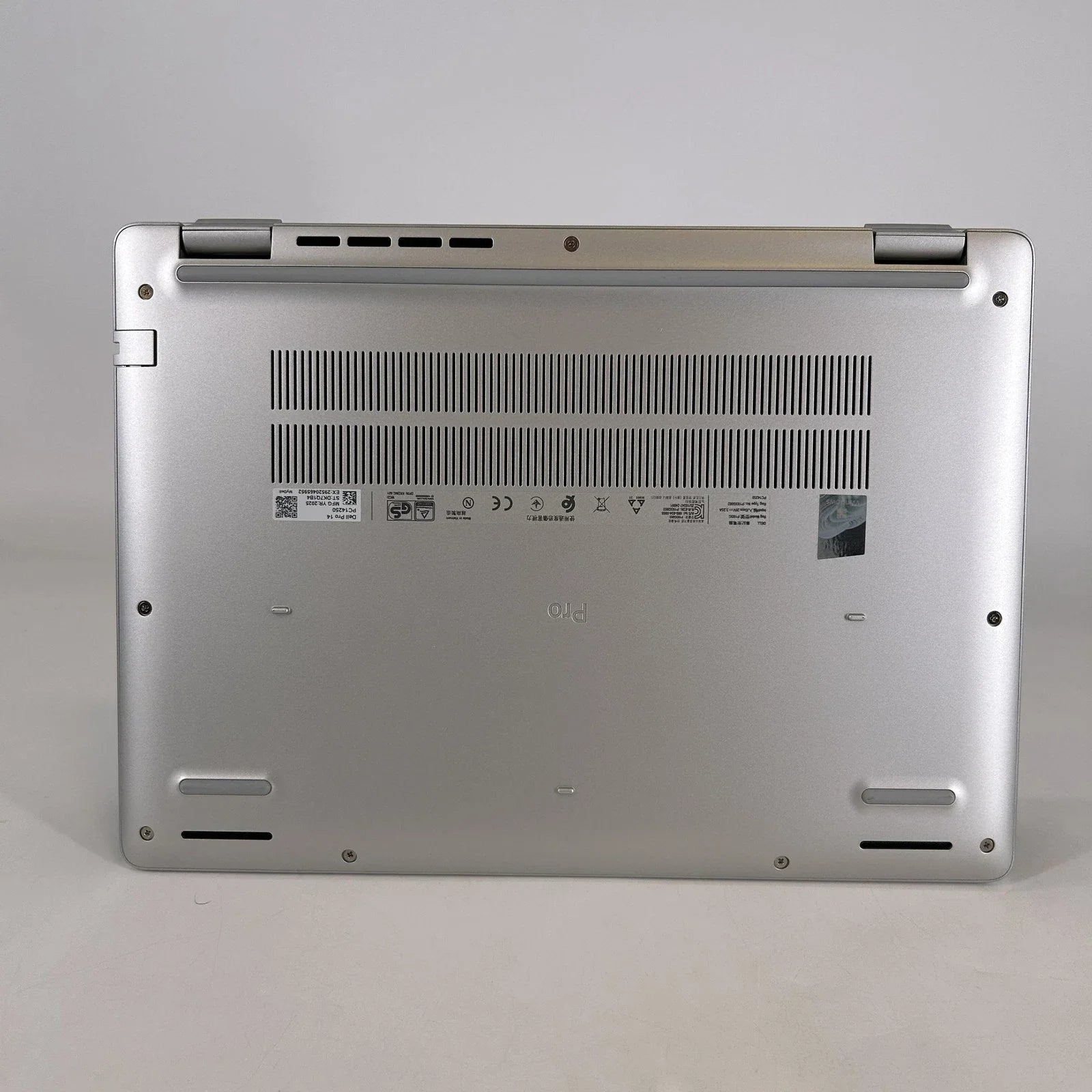 Dell Pro 14 PC14250 Platinum Silver 2.0 GHz Intel Core Ultra 7 Series 2 16GB RAM 512GB Solid State Drive
