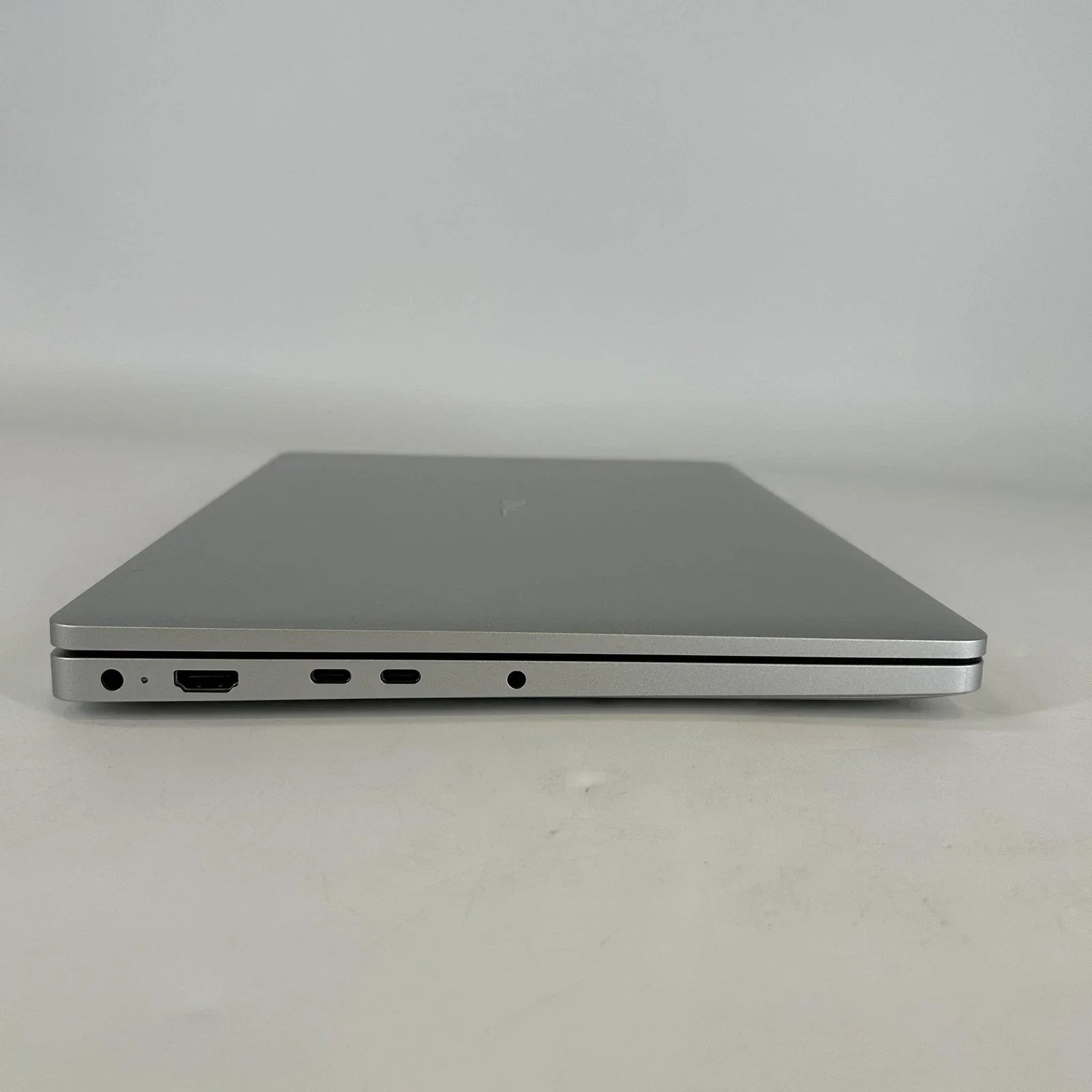 Dell Pro 14 PC14250 Platinum Silver 2.0 GHz Intel Core Ultra 7 Series 2 16GB RAM 512GB Solid State Drive