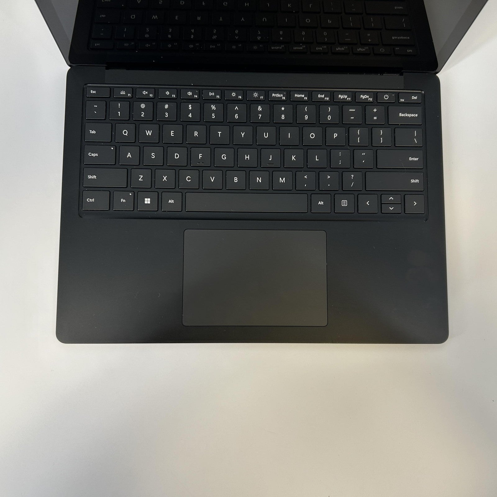 Microsoft Surface Laptop 5 13.5 Black 2.7 GHz Intel Core i7 12th Gen. 16GB RAM 512GB Solid State Drive