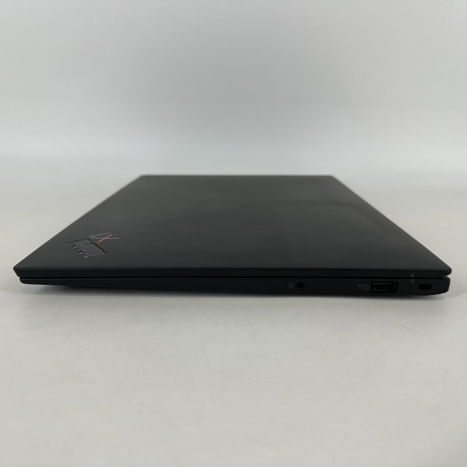 Lenovo ThinkPad X1 Carbon Gen 11 14 Black 1.7 GHz Intel Core i7 13th Gen. 16GB RAM 512GB Solid State Drive