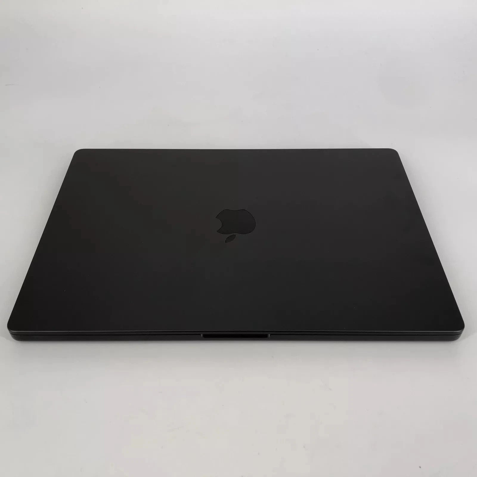 Apple MacBook Pro 16 2026 Space Black M5 Max 18-Core CPU 48GB Unified Memory 2TB Solid State Drive 40-Core GPU