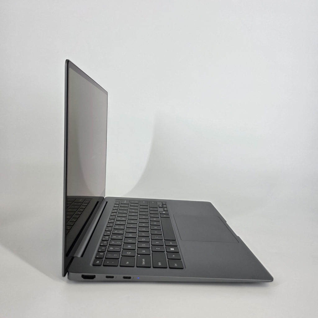 Samsung Galaxy Book5 Pro 14 Gray 2.2 GHz Intel Core Ultra 7 Series 2 16GB RAM 512GB Solid State Drive