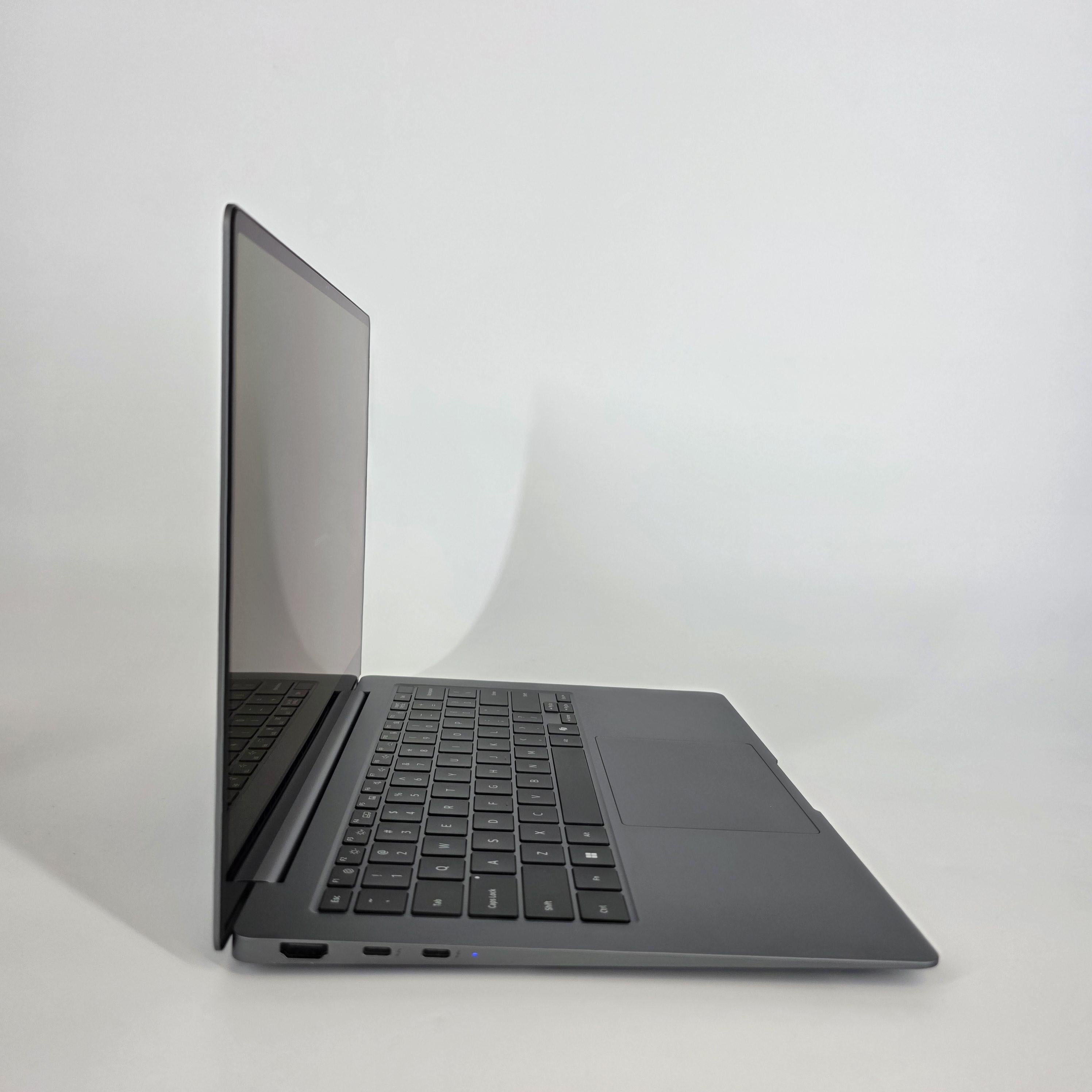 Samsung Galaxy Book5 Pro 14 Gray 2.2 GHz Intel Core Ultra 7 Series 2 16GB RAM 512GB Solid State Drive