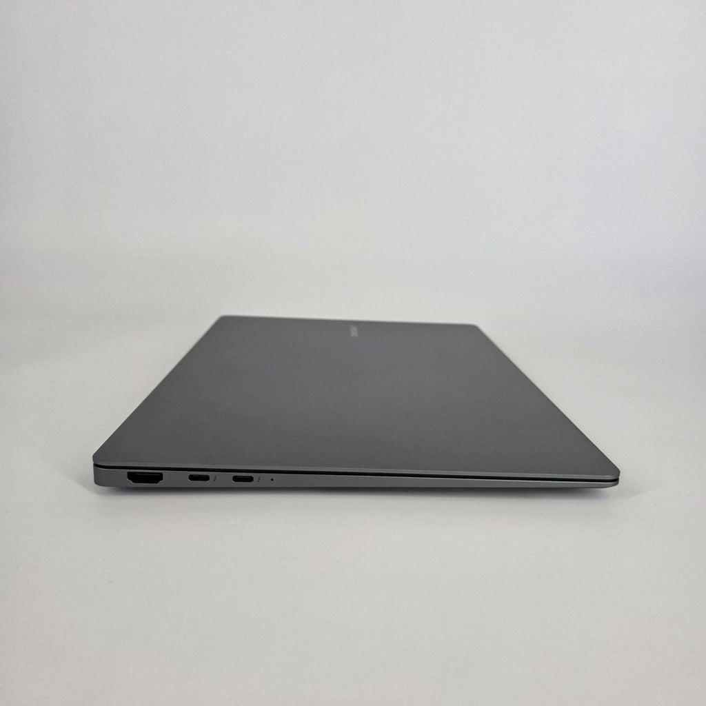 Samsung Galaxy Book5 Pro 14 Gray 2.2 GHz Intel Core Ultra 7 Series 2 16GB RAM 512GB Solid State Drive