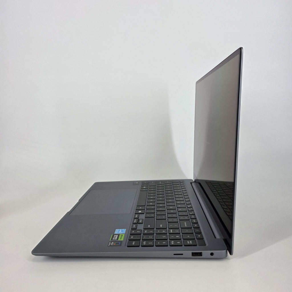 Samsung Galaxy Book4 Ultra 16 Blue 2.5 GHz Intel Core Ultra 9 32GB RAM 1TB Solid State Drive NVIDIA GeForce RTX 4070 8 GB