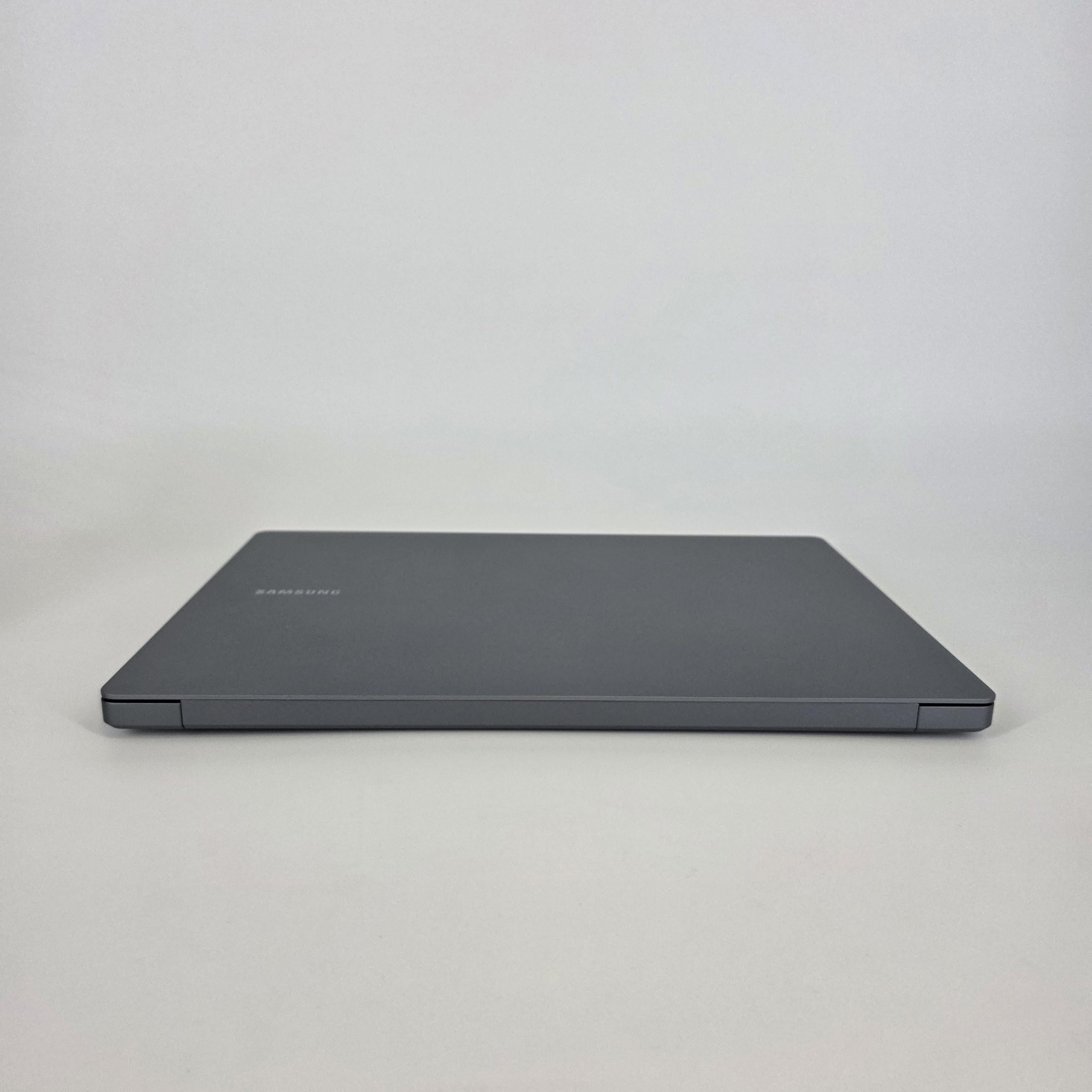 Samsung Galaxy Book4 Ultra 16 Blue 2.5 GHz Intel Core Ultra 9 32GB RAM 1TB Solid State Drive NVIDIA GeForce RTX 4070 8 GB