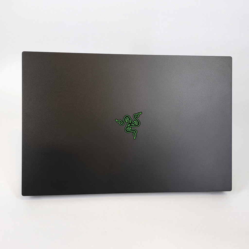 Razer Blade 17 2022 Black 2.4 GHz Intel Core i7 12th Gen. 32GB RAM 1TB Solid State Drive 1TB Solid State Drive NVIDIA GeForce RTX 3080 Ti 16 GB