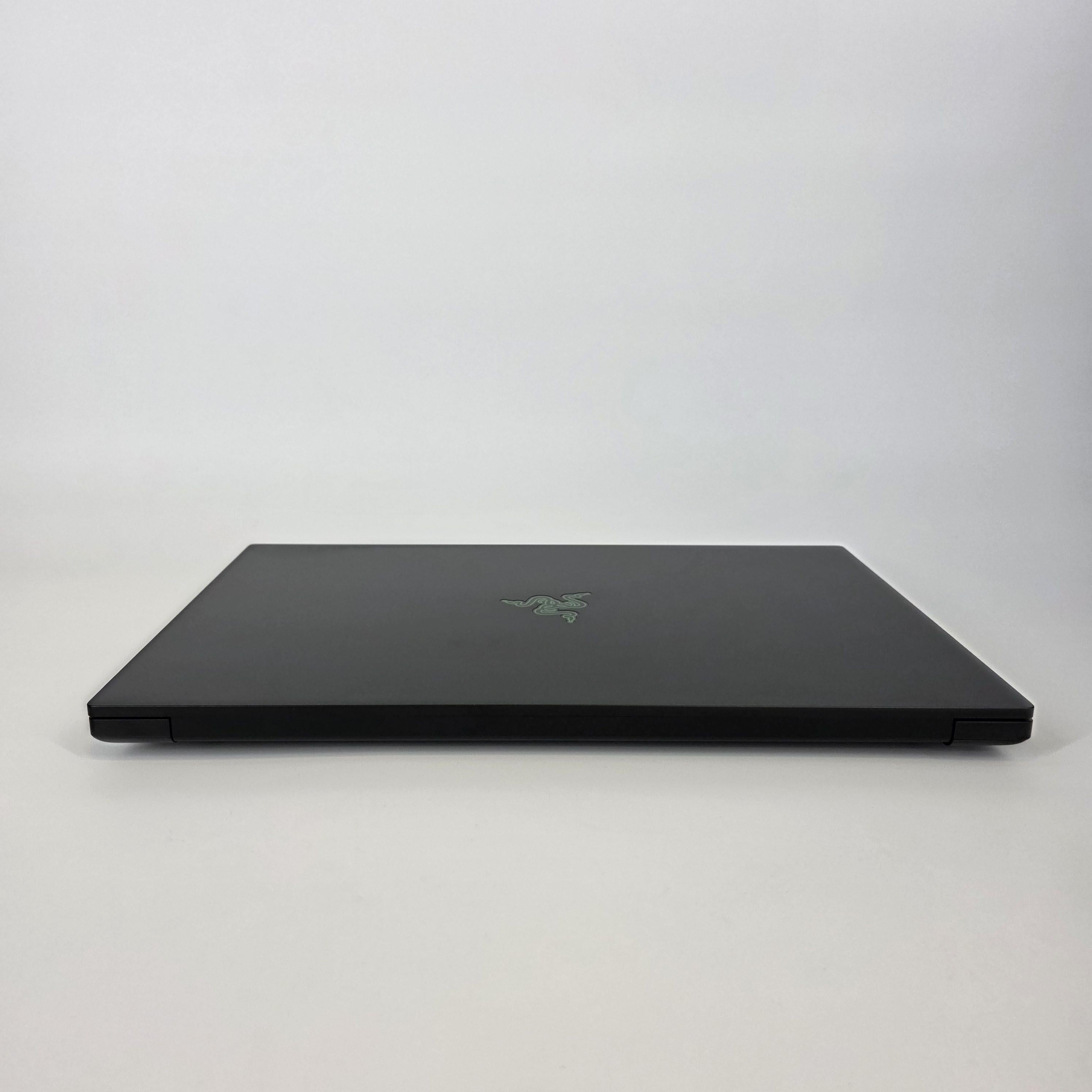 Razer Blade 17 2022 Black 2.4 GHz Intel Core i7 12th Gen. 32GB RAM 1TB Solid State Drive 1TB Solid State Drive NVIDIA GeForce RTX 3080 Ti 16 GB