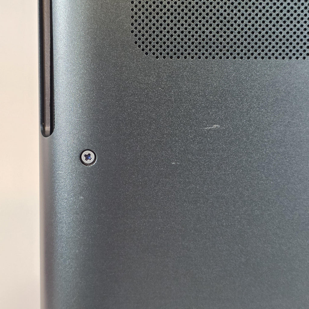 Dell Alienware 18 Area-51 Teal 2.7 GHz Intel Core Ultra 9 Series 2 32GB RAM 2TB Solid State Drive NVIDIA GeForce RTX 5070 Ti 12 GB