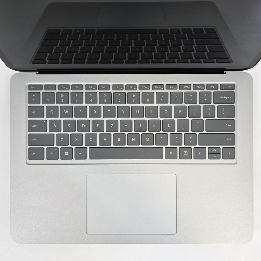 Microsoft Surface Laptop Studio 14.4 Silver 3.3 GHz Intel Core i7 11th Gen. 16GB RAM 512GB Solid State Drive NVIDIA GeForce RTX 3050 Ti 4 GB