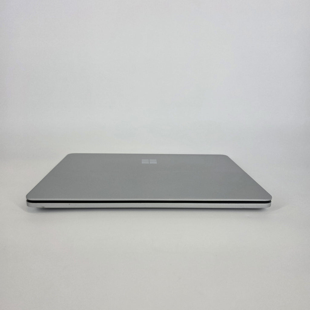 Microsoft Surface Laptop Studio 14.4 Silver 3.3 GHz Intel Core i7 11th Gen. 16GB RAM 512GB Solid State Drive NVIDIA GeForce RTX 3050 Ti 4 GB