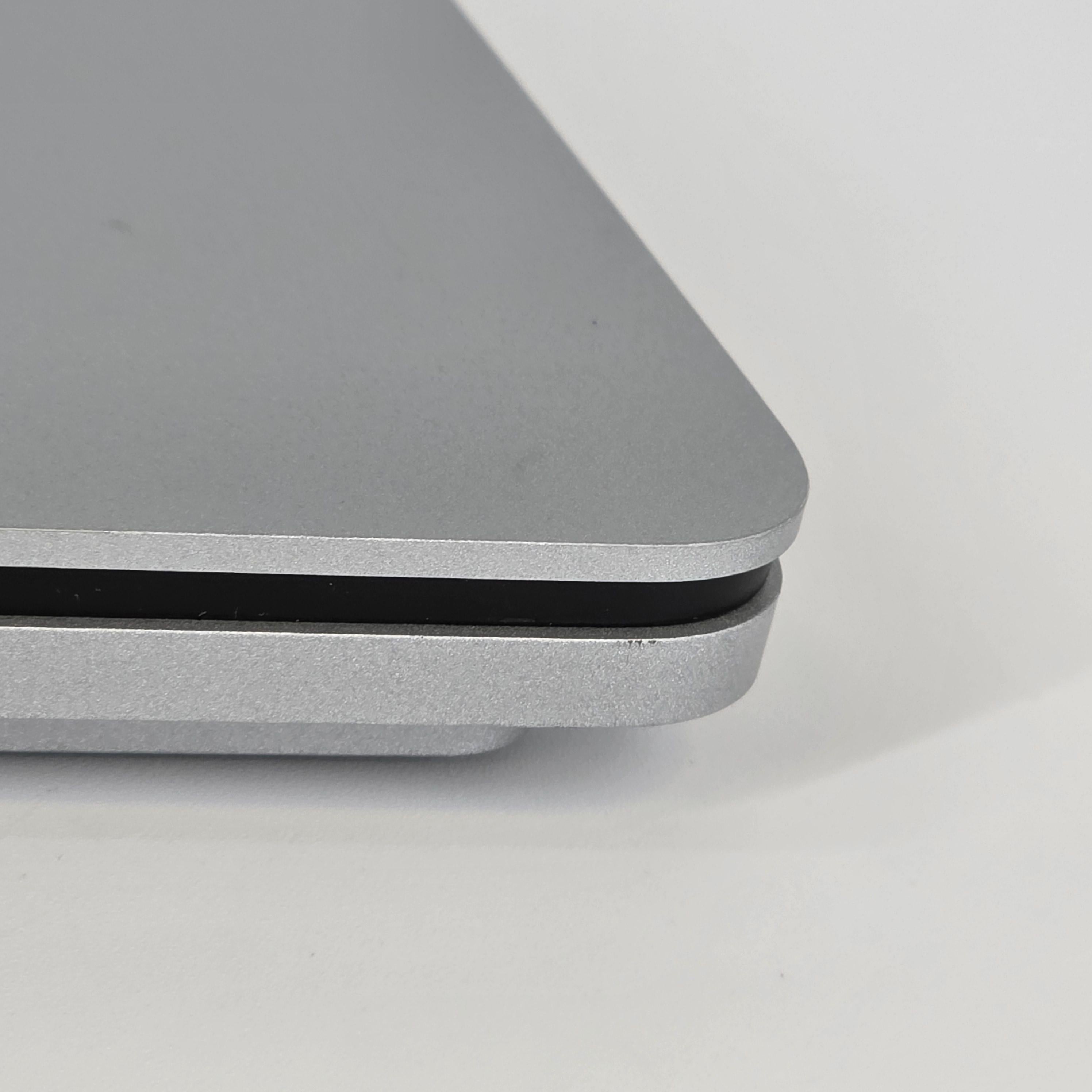 Microsoft Surface Laptop Studio 14.4 Silver 3.3 GHz Intel Core i7 11th Gen. 16GB RAM 512GB Solid State Drive NVIDIA GeForce RTX 3050 Ti 4 GB