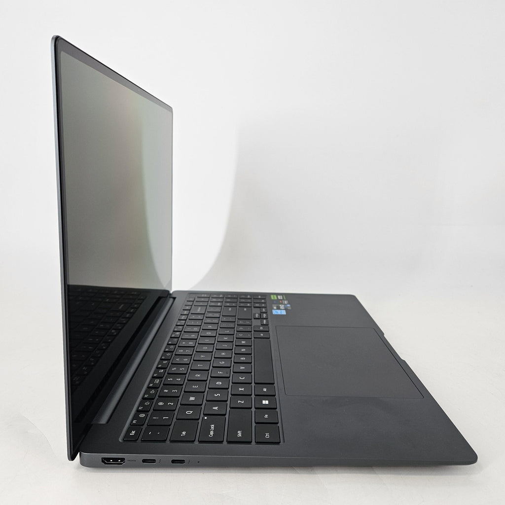 Samsung Galaxy Book3 Ultra 16 Graphite 2.6 GHz Intel Core i9 13th Gen. 32GB RAM 1TB Solid State Drive NVIDIA GeForce RTX 4070 8 GB