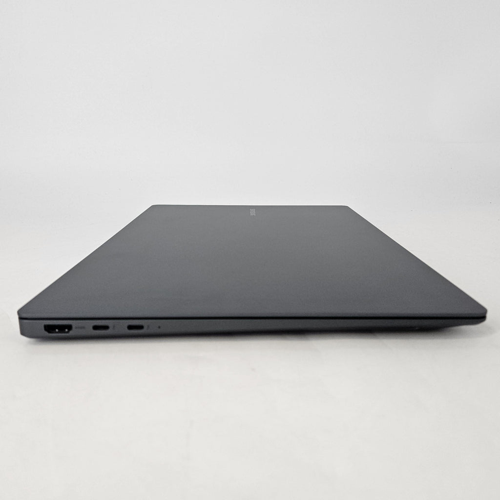 Samsung Galaxy Book3 Ultra 16 Graphite 2.6 GHz Intel Core i9 13th Gen. 32GB RAM 1TB Solid State Drive NVIDIA GeForce RTX 4070 8 GB
