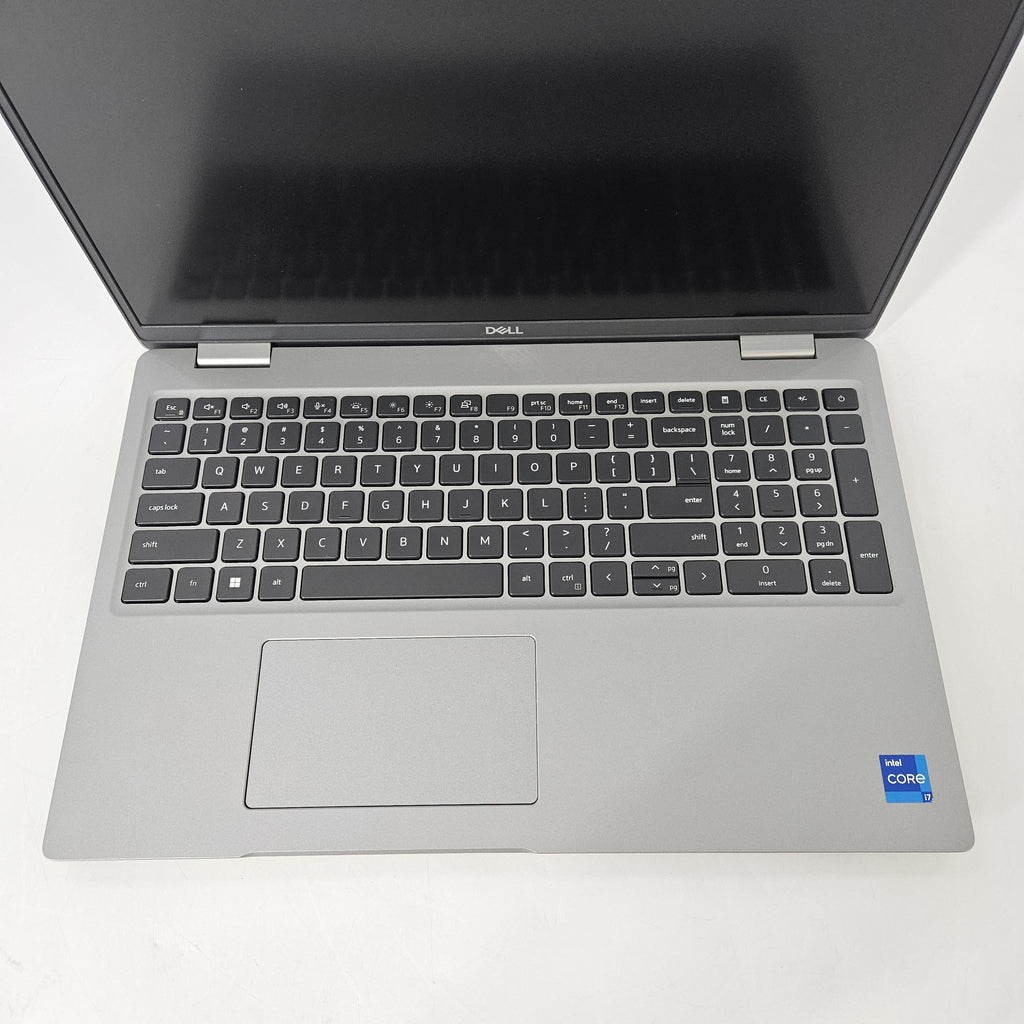 Dell Latitude 5531 15.6 Silver 1.8 GHz Intel Core i7 12th Gen. 16GB RAM 256GB Solid State Drive
