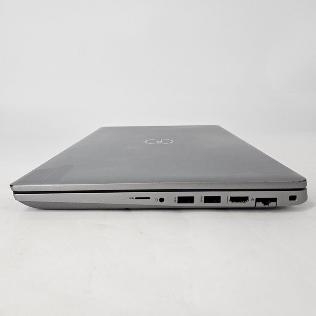 Dell Latitude 5531 15.6 Silver 1.8 GHz Intel Core i7 12th Gen. 16GB RAM 256GB Solid State Drive