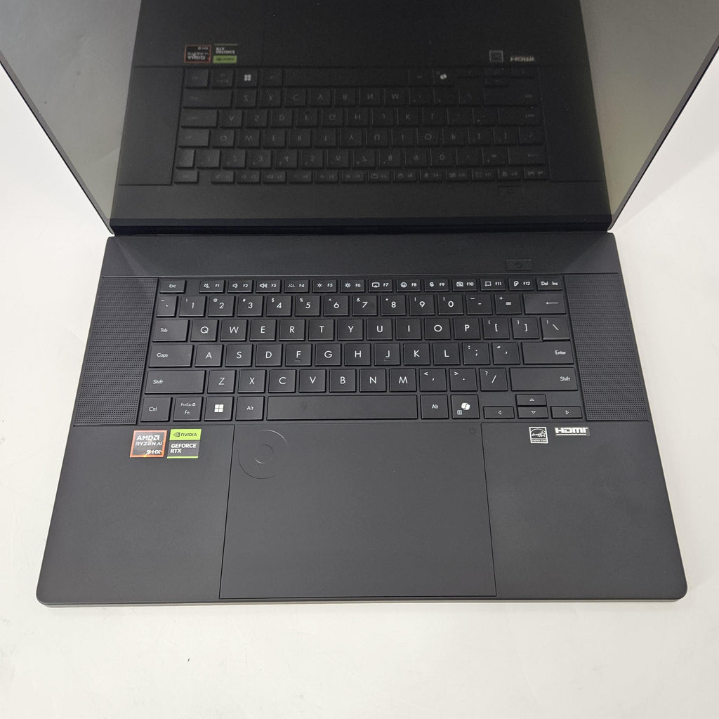Asus ProArt P16 Black 2.0 GHz AMD Ryzen AI 9 HX 370 32GB RAM 2TB Solid State Drive NVIDIA GeForce RTX 5070 8 GB