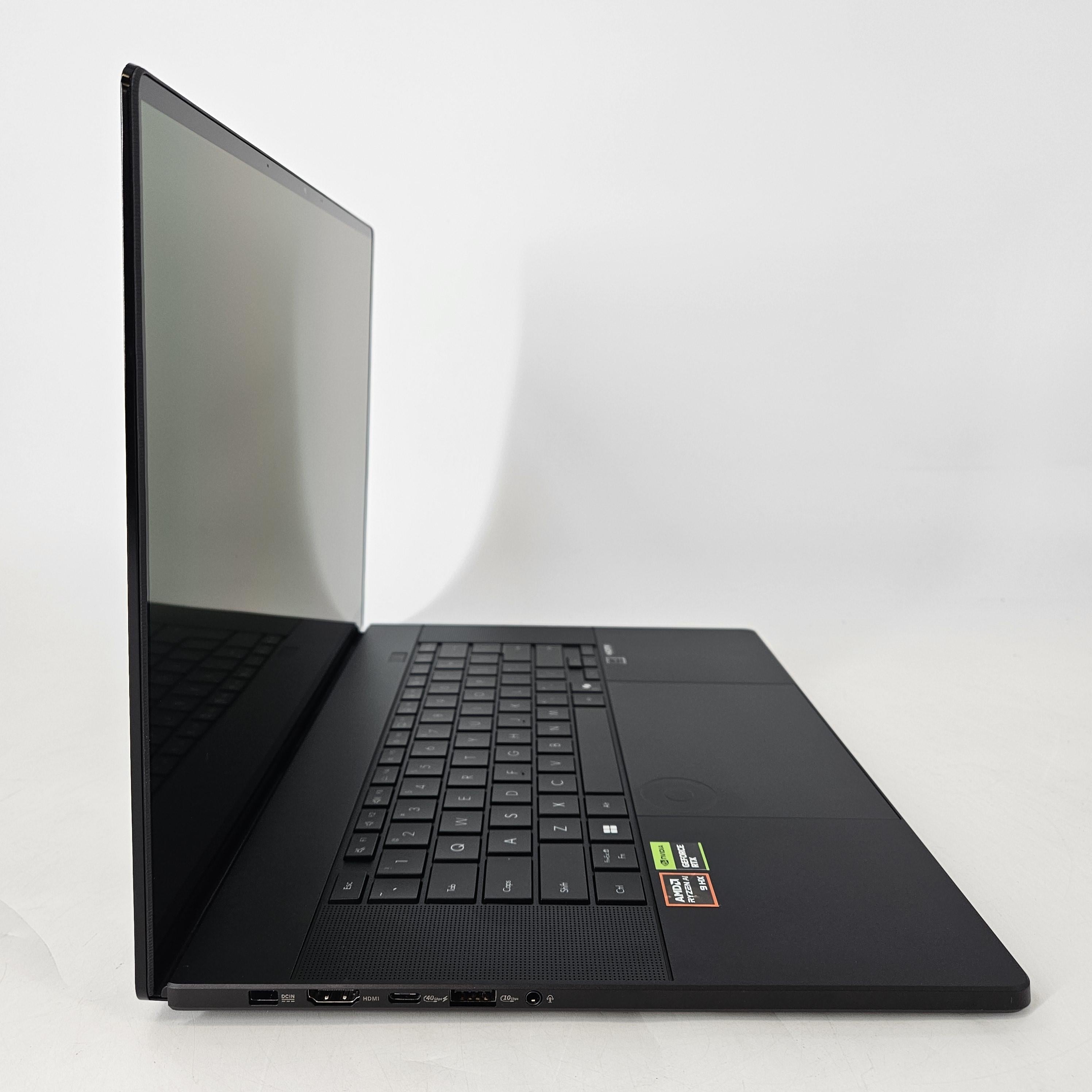 Asus ProArt P16 Black 2.0 GHz AMD Ryzen AI 9 HX 370 32GB RAM 2TB Solid State Drive NVIDIA GeForce RTX 5070 8 GB