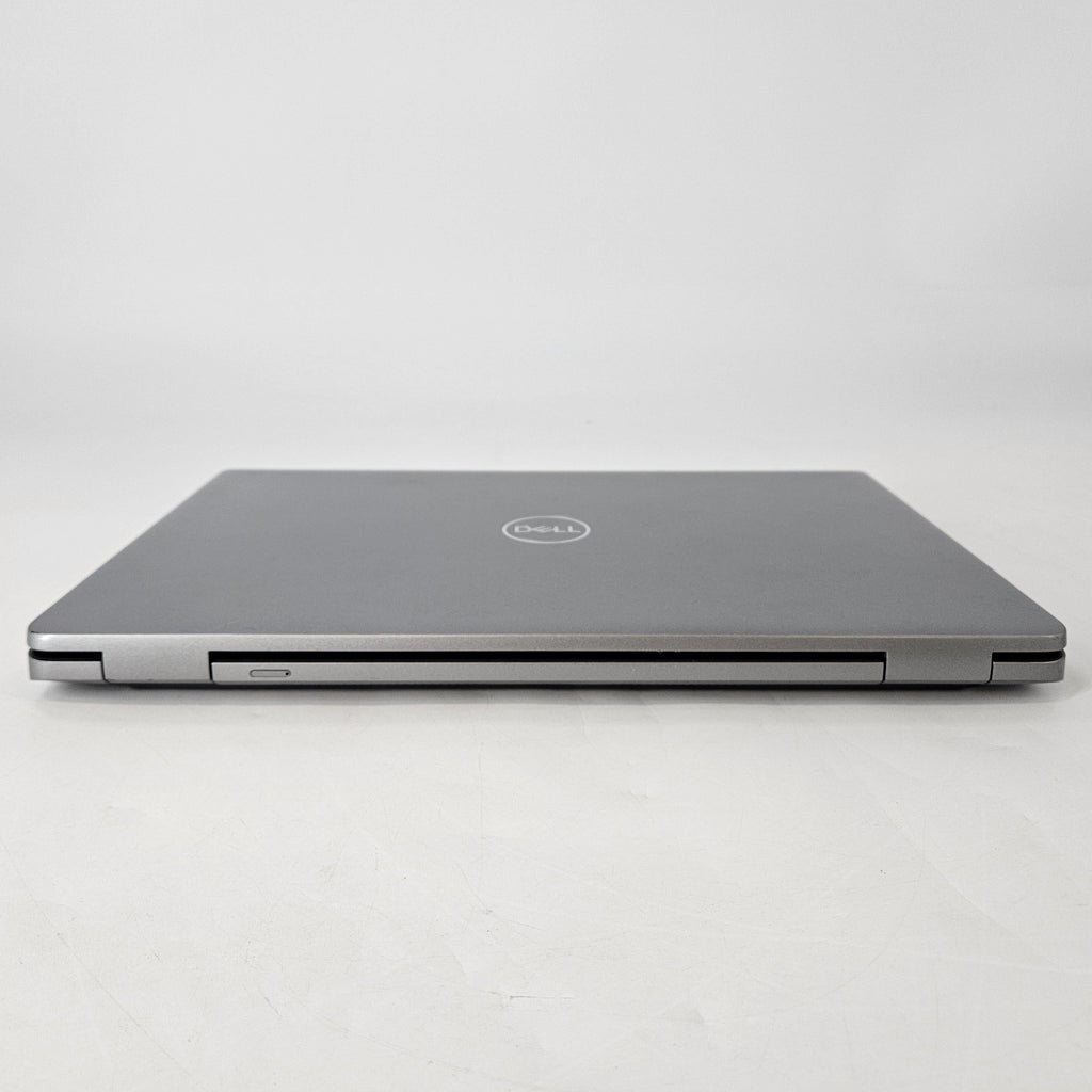 Dell Latitude 5540 15.6 Gray 1.7 GHz Intel Core i7 13th Gen. 32GB RAM 512GB Solid State Drive