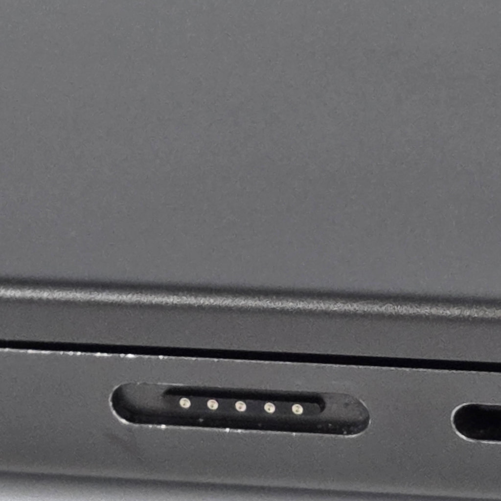 MacBook Pro 16 2024 Space Black 4.4 GHz M4 Max 16-Core CPU 128GB Unified Memory 2TB Solid State Drive 40-Core GPU