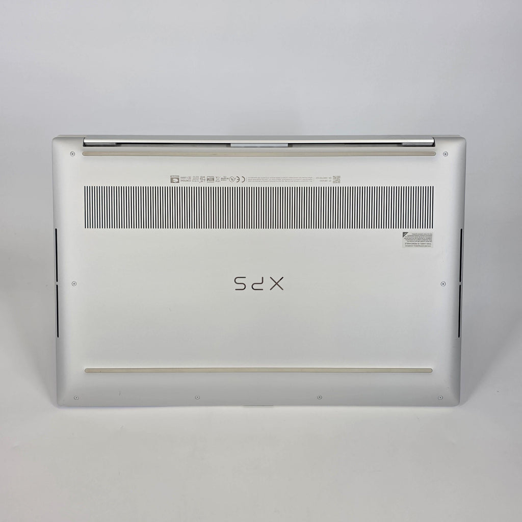 Dell XPS 15 9520 White 2.3 GHz Intel Core i7 12th Gen. 32GB RAM 512GB Solid State Drive NVIDIA GeForce RTX 3050 Ti 4 GB