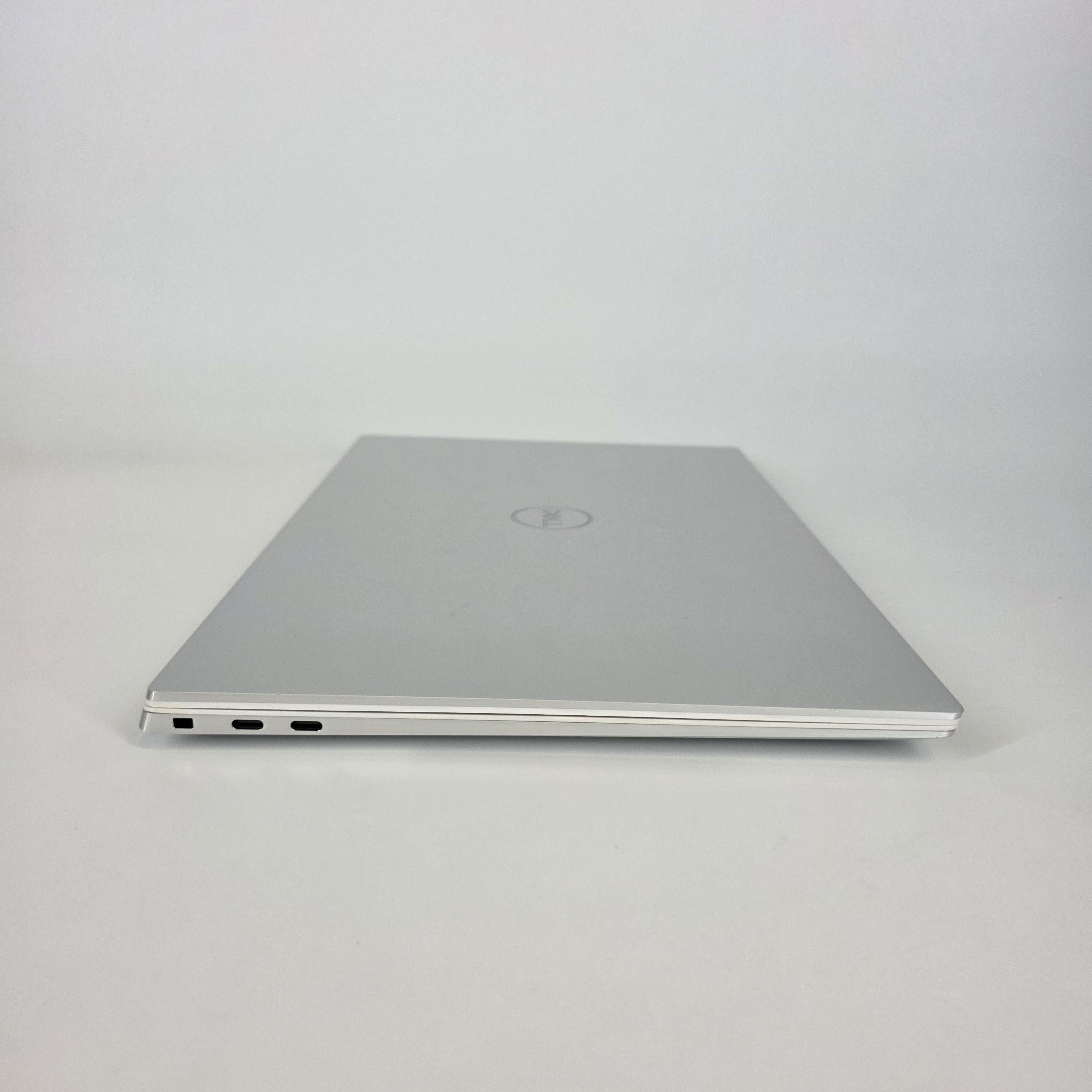 Dell XPS 15 9520 White 2.3 GHz Intel Core i7 12th Gen. 32GB RAM 512GB Solid State Drive NVIDIA GeForce RTX 3050 Ti 4 GB