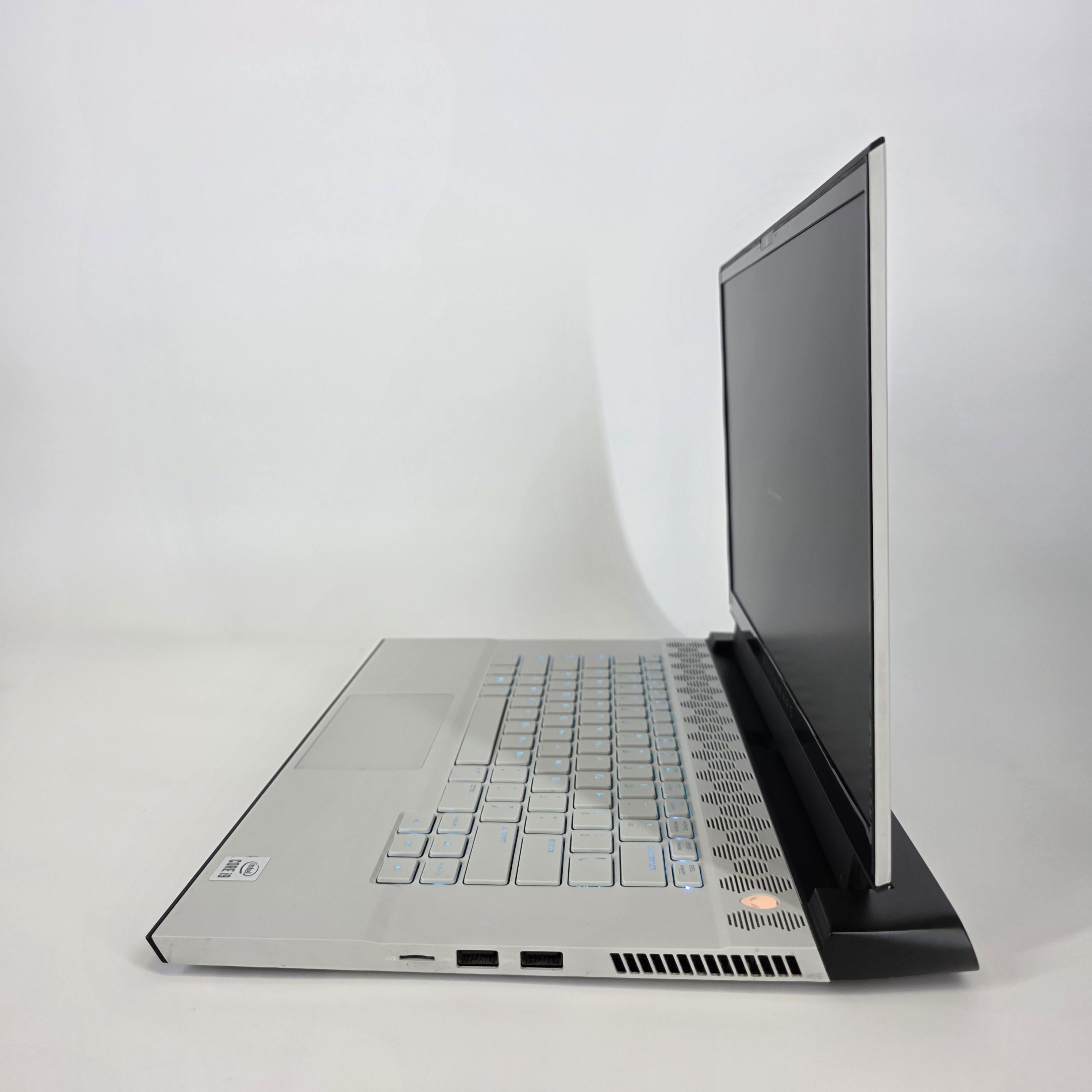 Dell Alienware m15 R4 White 2.4 GHz Intel Core i9 10th Gen. 32GB RAM 1TB Solid State Drive 512GB Solid State Drive NVIDIA GeForce RTX 3080 8 GB