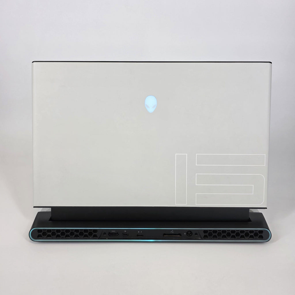 Dell Alienware m15 R4 White 2.4 GHz Intel Core i9 10th Gen. 32GB RAM 1TB Solid State Drive 512GB Solid State Drive NVIDIA GeForce RTX 3080 8 GB