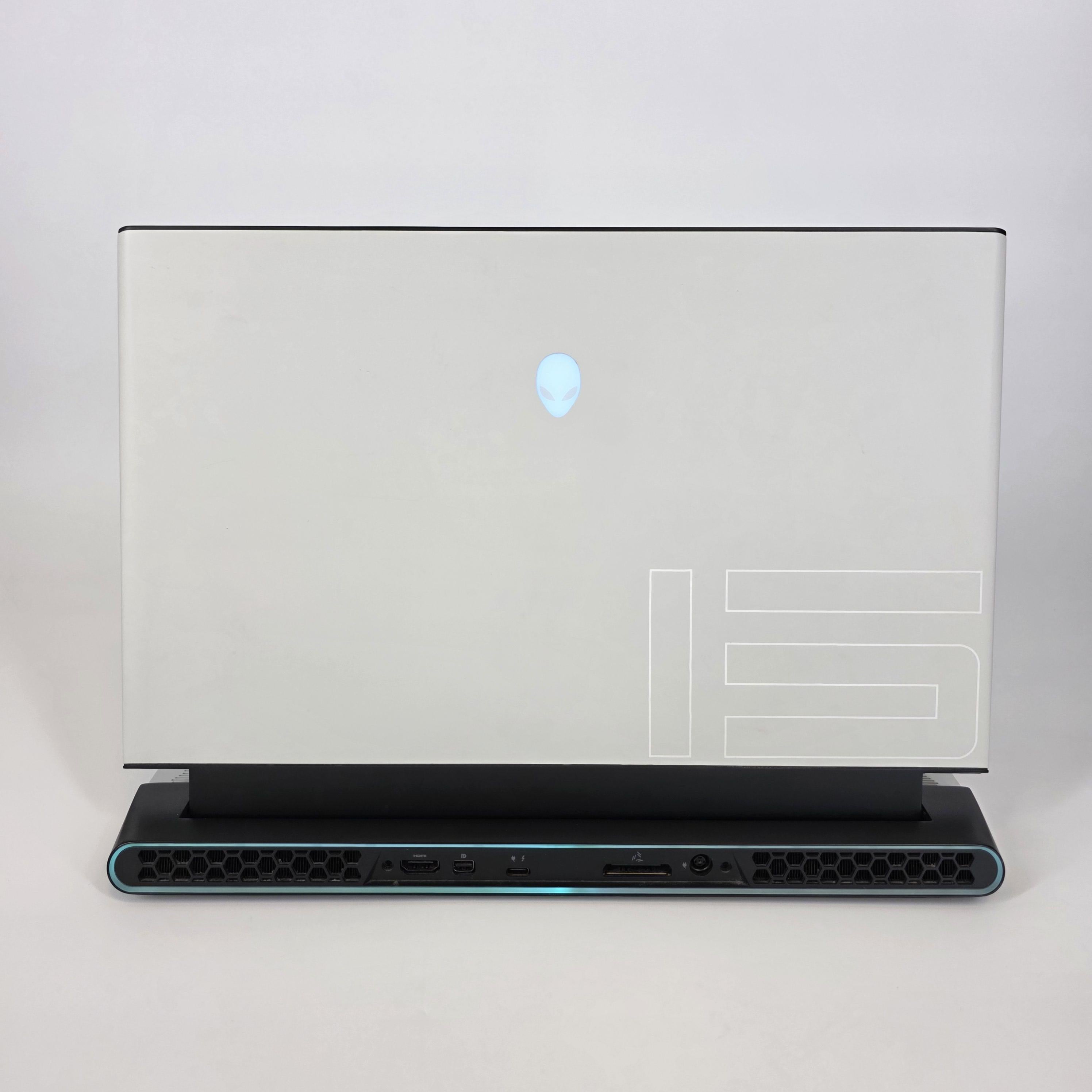Dell Alienware m15 R4 White 2.4 GHz Intel Core i9 10th Gen. 32GB RAM 1TB Solid State Drive 512GB Solid State Drive NVIDIA GeForce RTX 3080 8 GB