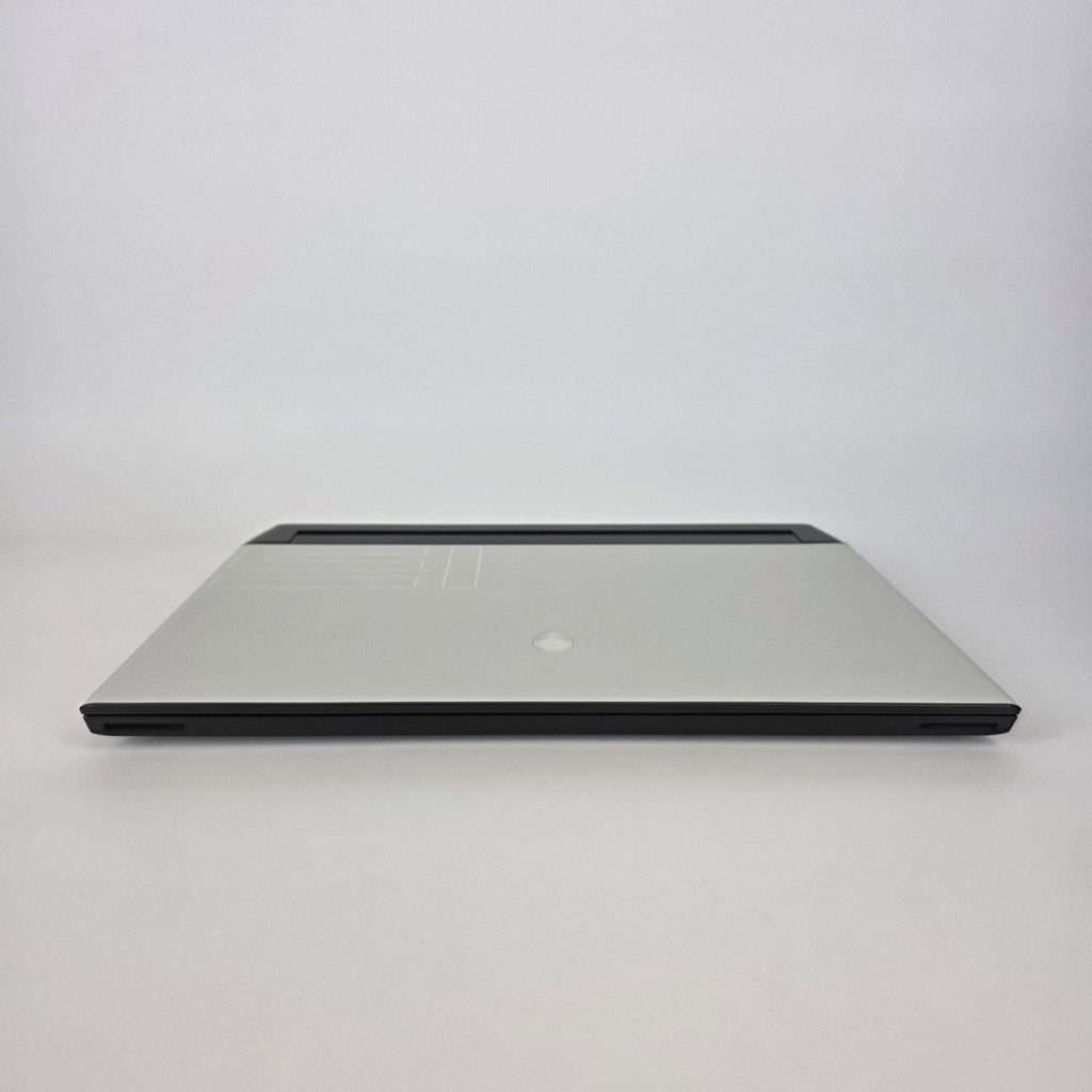 Dell Alienware m15 R4 White 2.4 GHz Intel Core i9 10th Gen. 32GB RAM 1TB Solid State Drive 512GB Solid State Drive NVIDIA GeForce RTX 3080 8 GB