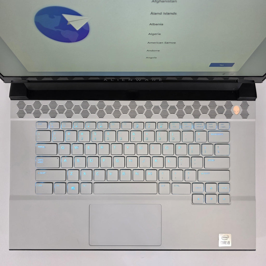 Dell Alienware m15 R4 White 2.4 GHz Intel Core i9 10th Gen. 32GB RAM 1TB Solid State Drive 512GB Solid State Drive NVIDIA GeForce RTX 3080 8 GB