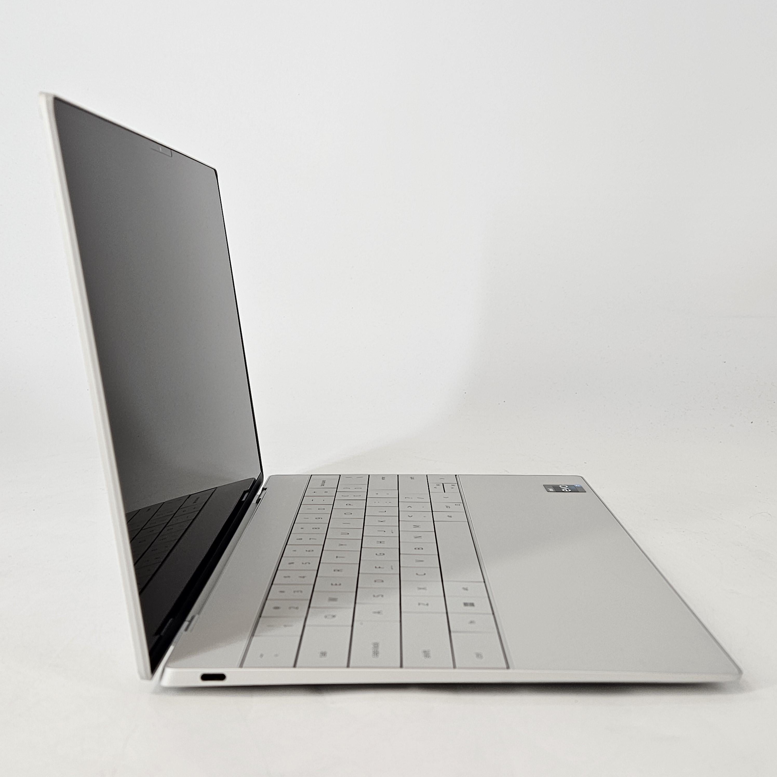 Dell XPS 13 Plus 9320 Silver 1.8 GHz Intel Core i7 12th Gen. 32GB RAM 512GB Solid State Drive