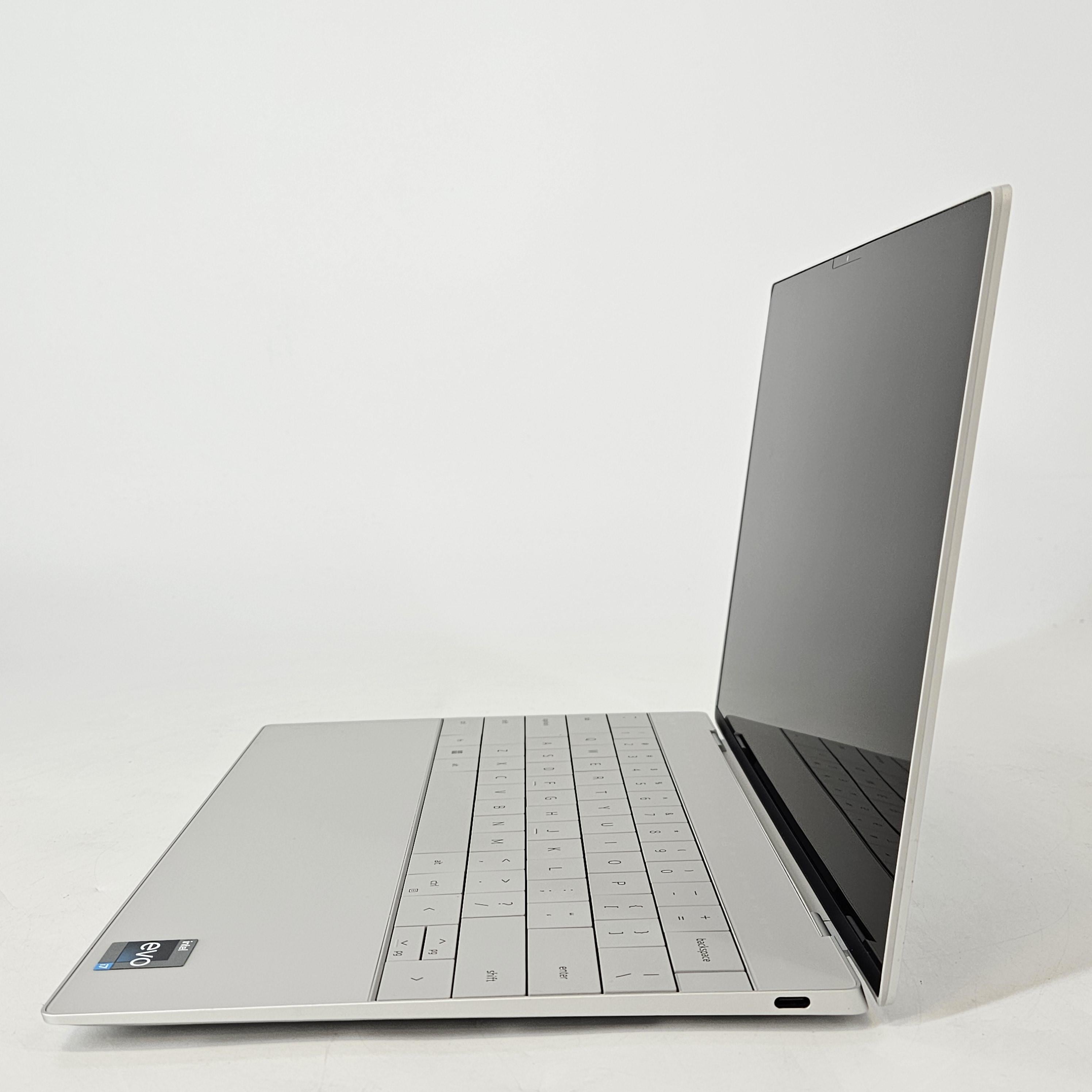 Dell XPS 13 Plus 9320 Silver 1.8 GHz Intel Core i7 12th Gen. 32GB RAM 512GB Solid State Drive