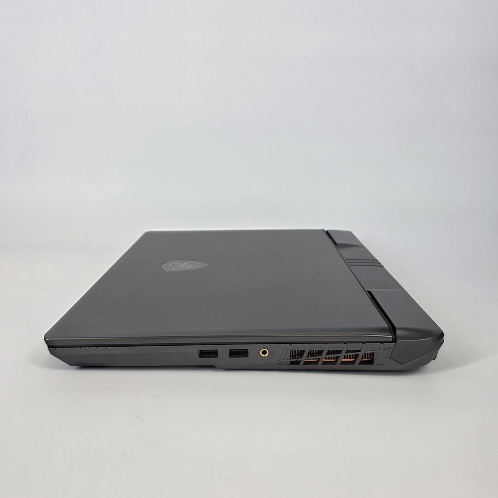 MSI Vector 16 HX AI 16 Gray 2.7 GHz Intel Core Ultra 9 Series 2 32GB RAM 1TB Solid State Drive NVIDIA GeForce RTX 5070 8 GB