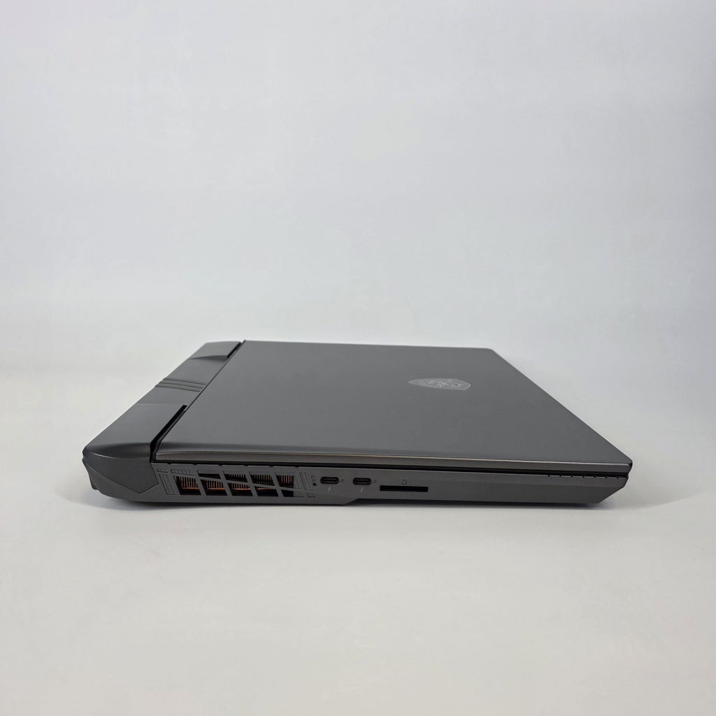 MSI Vector 16 HX AI 16 Gray 2.7 GHz Intel Core Ultra 9 Series 2 32GB RAM 1TB Solid State Drive NVIDIA GeForce RTX 5070 8 GB