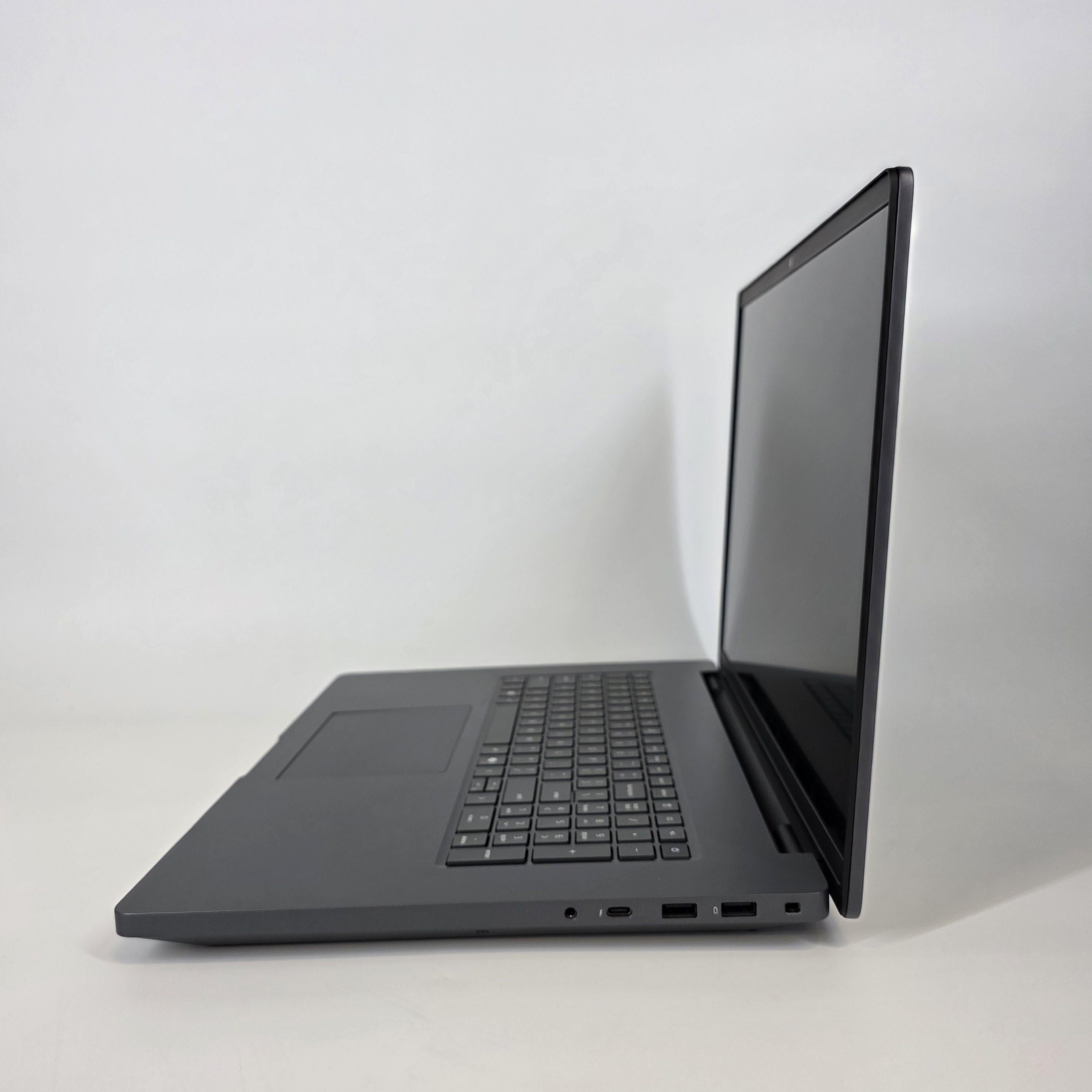 Dell Pro Max 18 Plus MB18250 Magnetite 2.8 GHz Intel Core Ultra 9 Series 2 16GB RAM 1TB Solid State Drive 512GB Solid State Drive NVIDIA RTX PRO 4000 Blackwell 16 GB