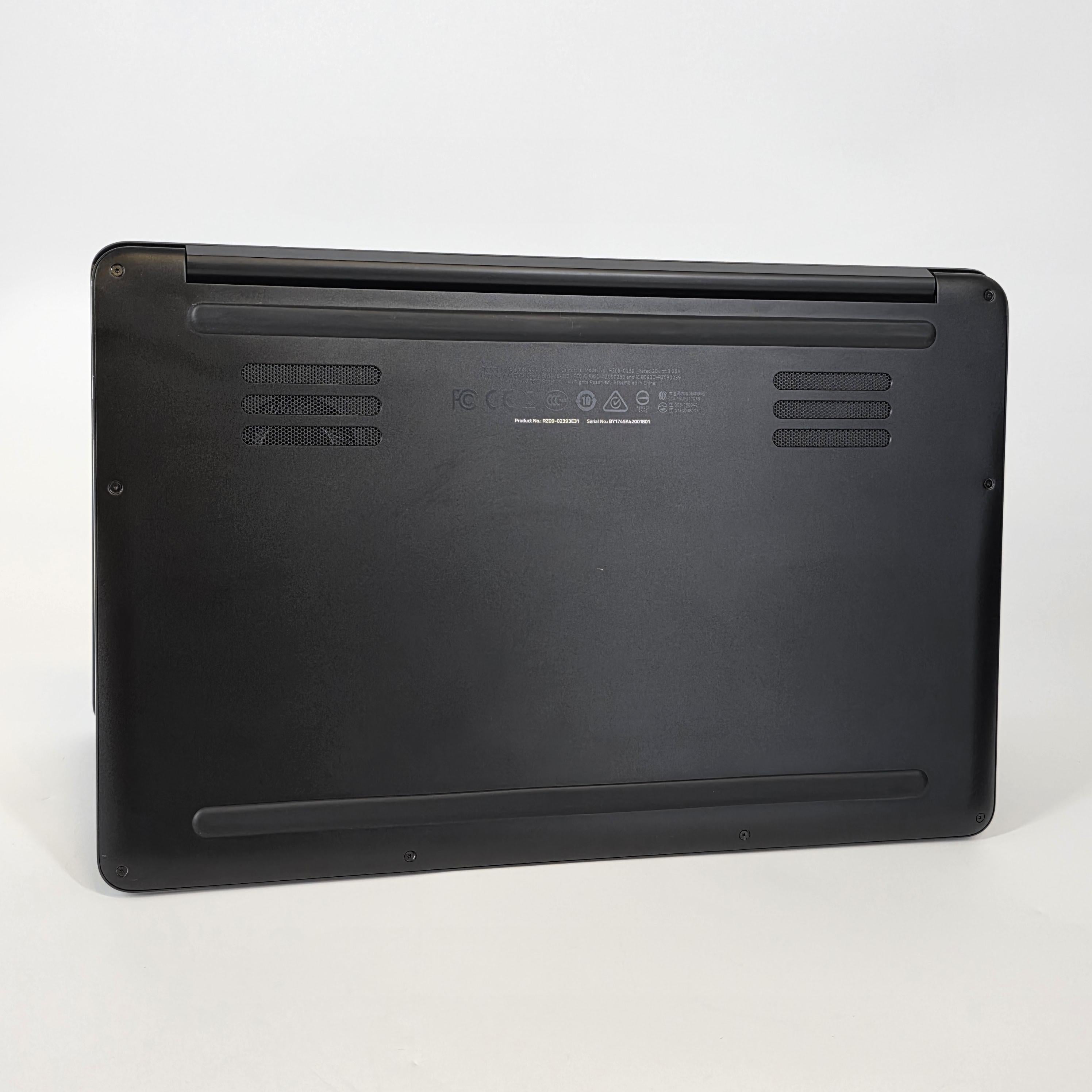 Razer Blade Stealth 13 2017 Black 1.8 GHz Intel Core i7 8th Gen. 16GB RAM 256GB Solid State Drive