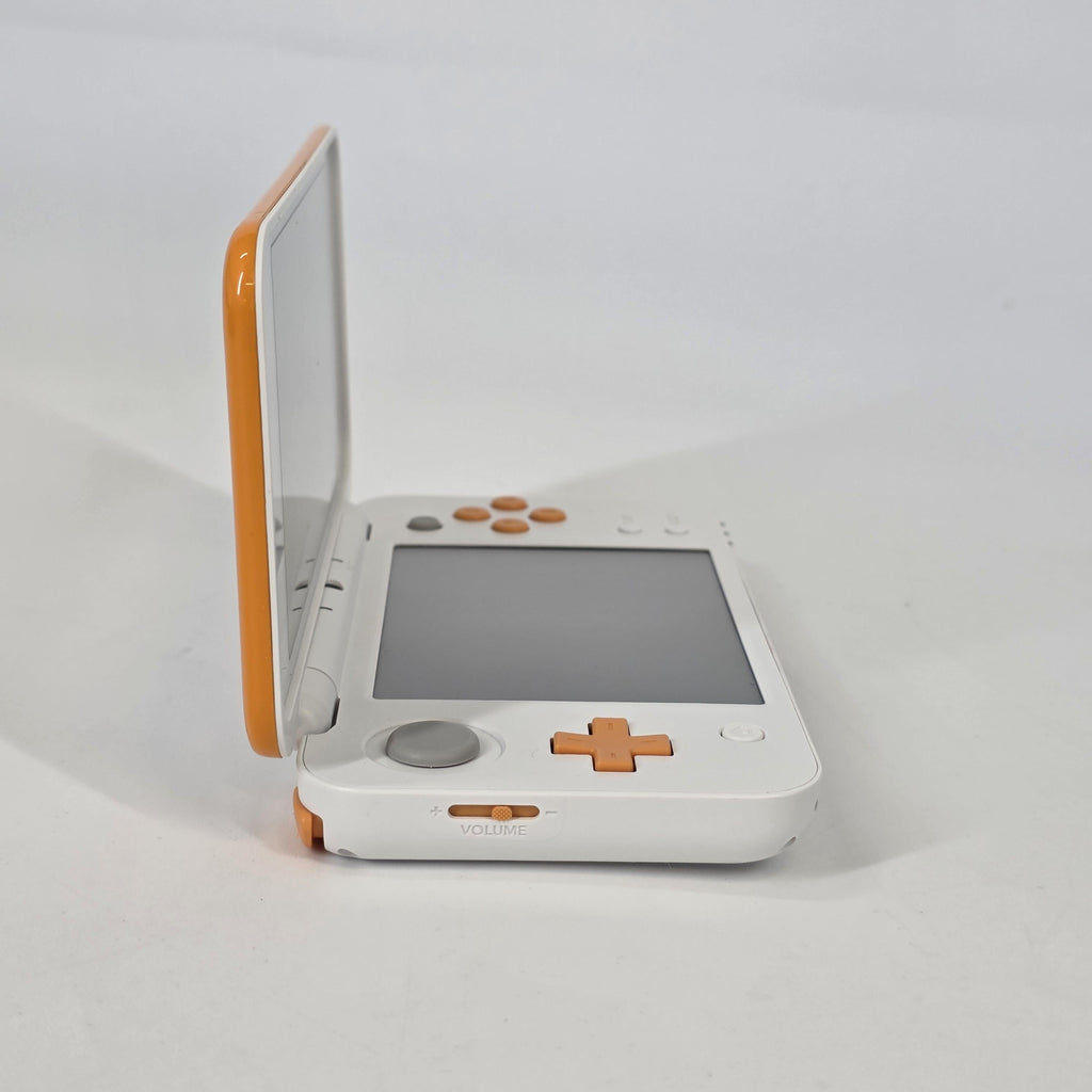 Nintendo New 2DS XL White + Orange White