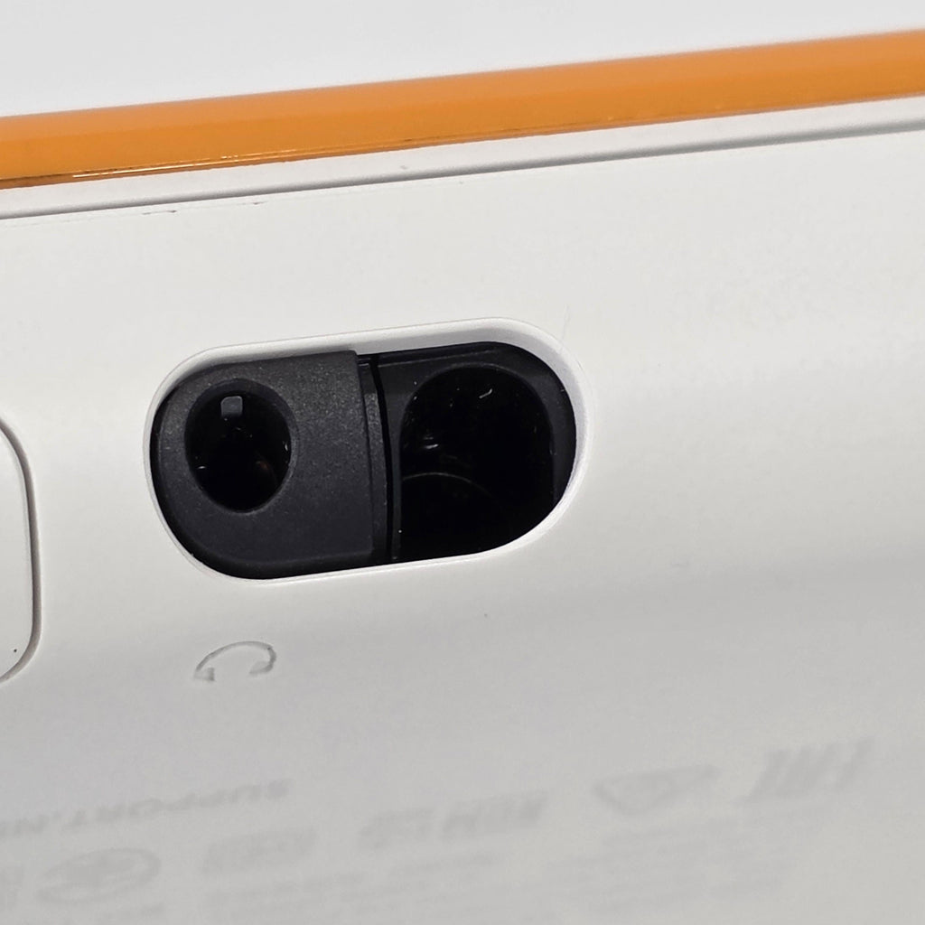 Nintendo New 2DS XL White + Orange White